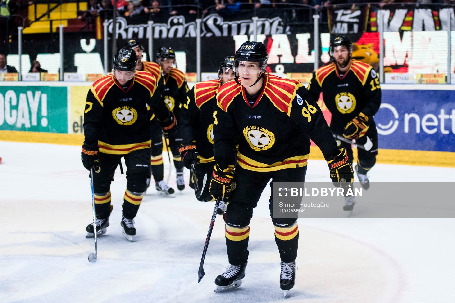 Brynäs spelare jublar