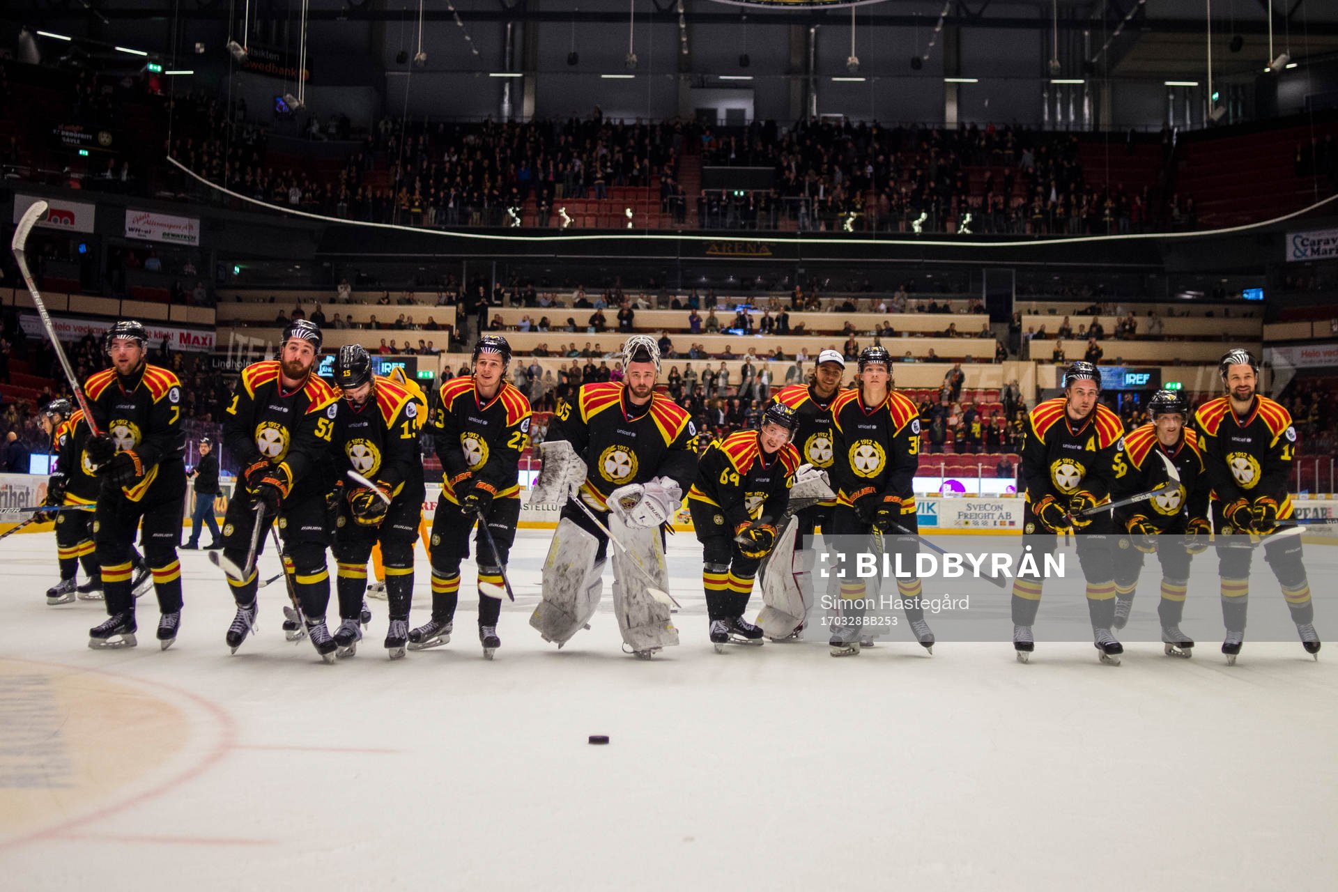 Brynäs spelare jublar