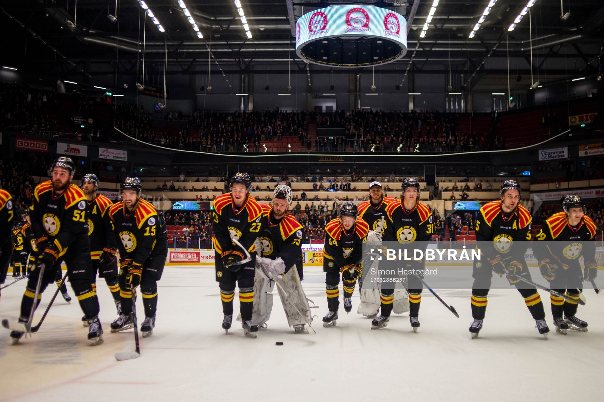 Brynäs spelare jublar