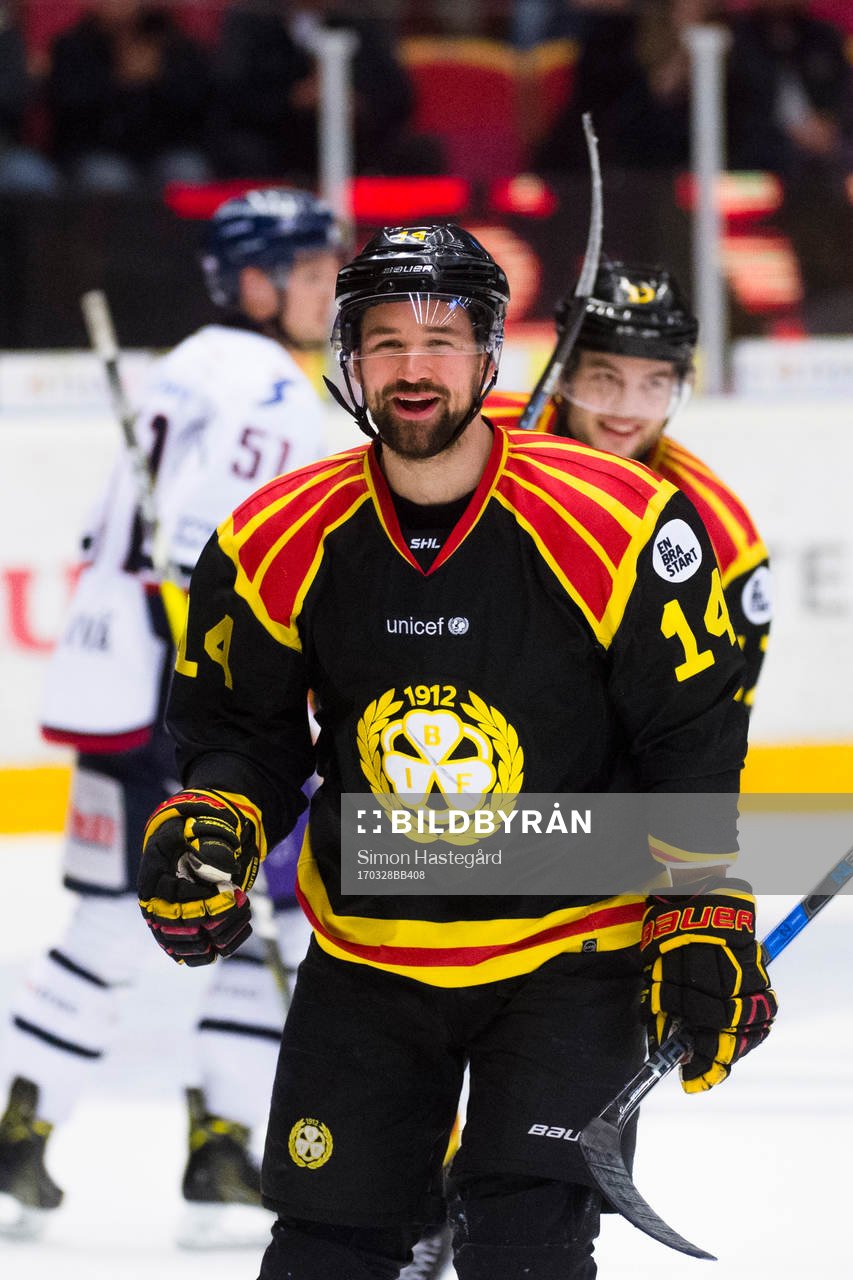 Brynäs Johan Alcén jublar