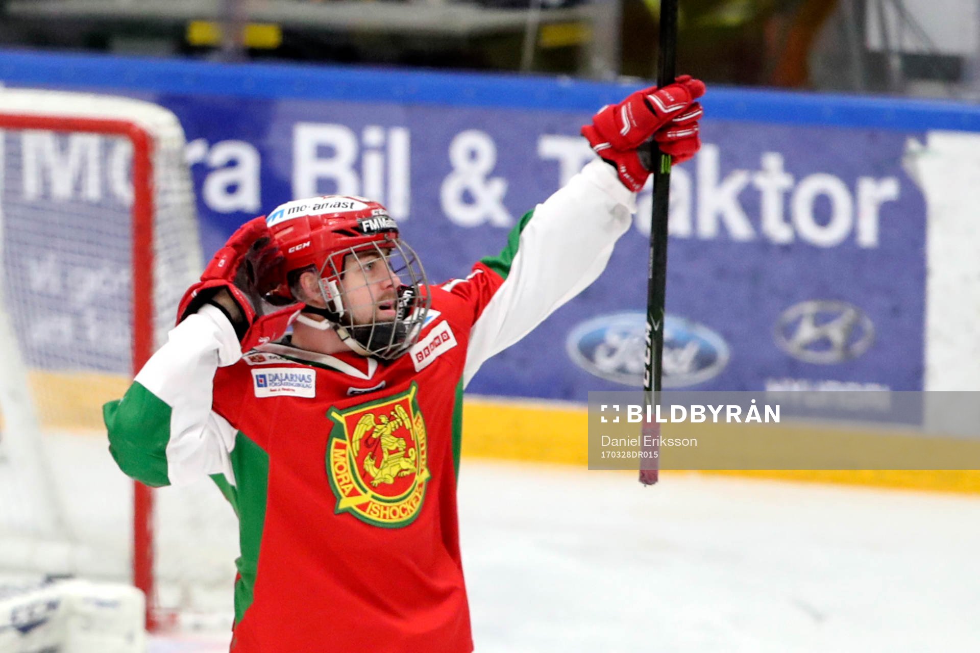 Moras Oskar Svanlund jublar