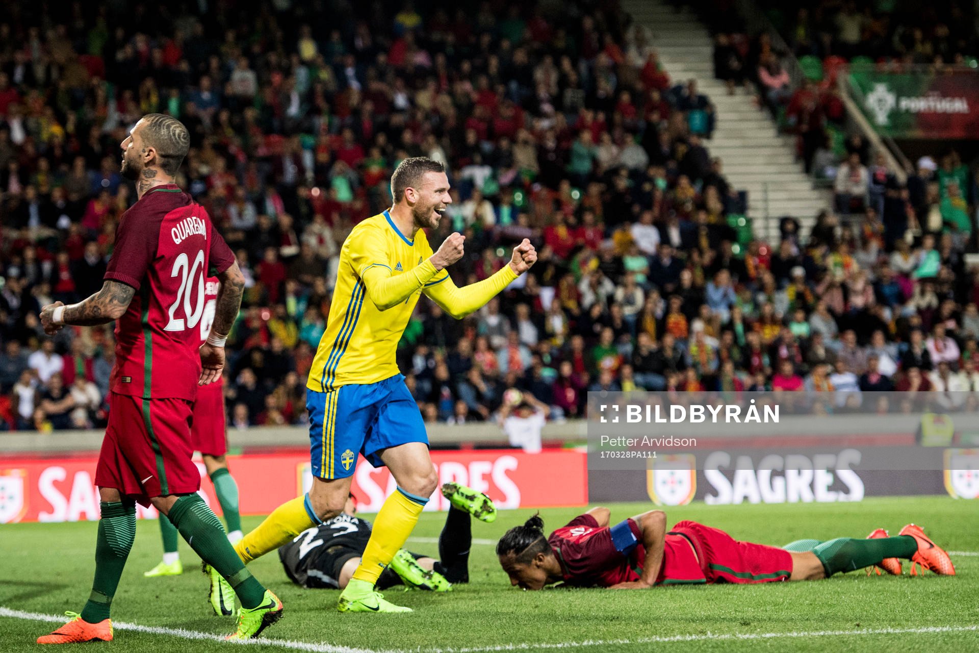 Sveriges Marcus Berg jublar