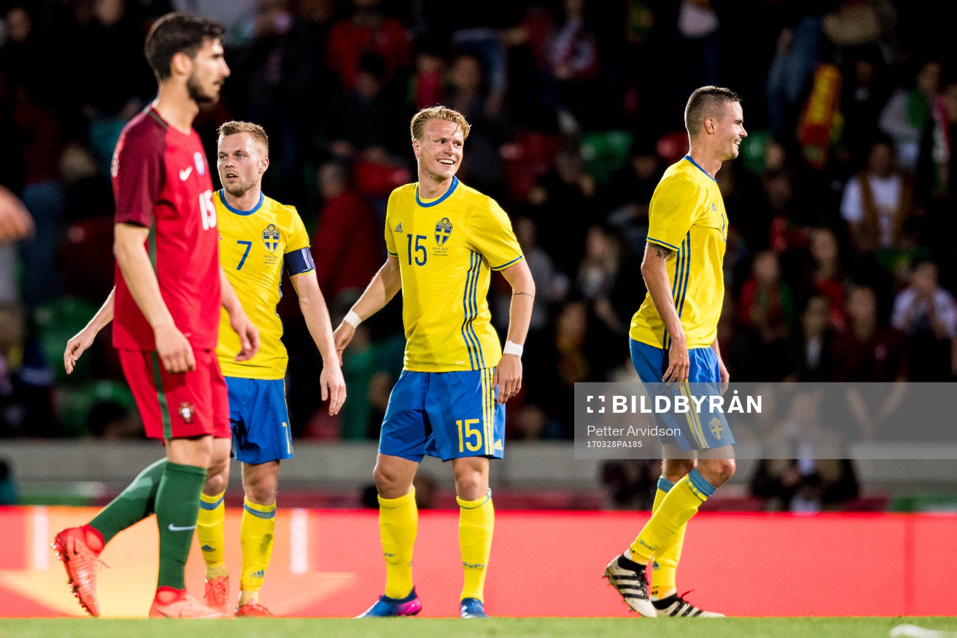 Sveriges Sebastian Larsson, Oscar Hiljemark och Mikael Lustig efter en träningsmatch i fotboll mellan Portugal och Sverige den 28 mars 2017 i Madeira.
