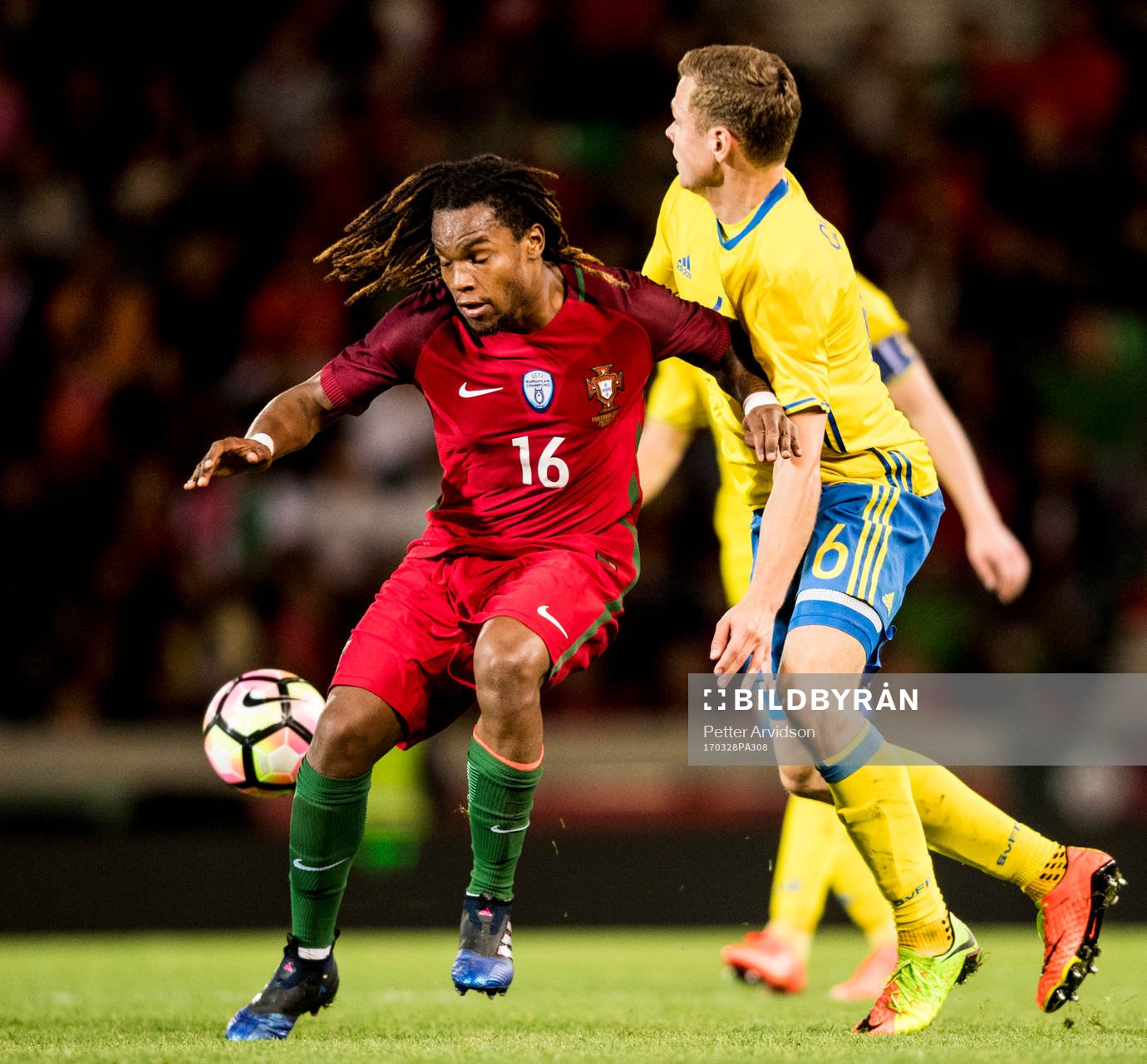 Portugals Renato Sanches och Sveriges Viktor Claesson