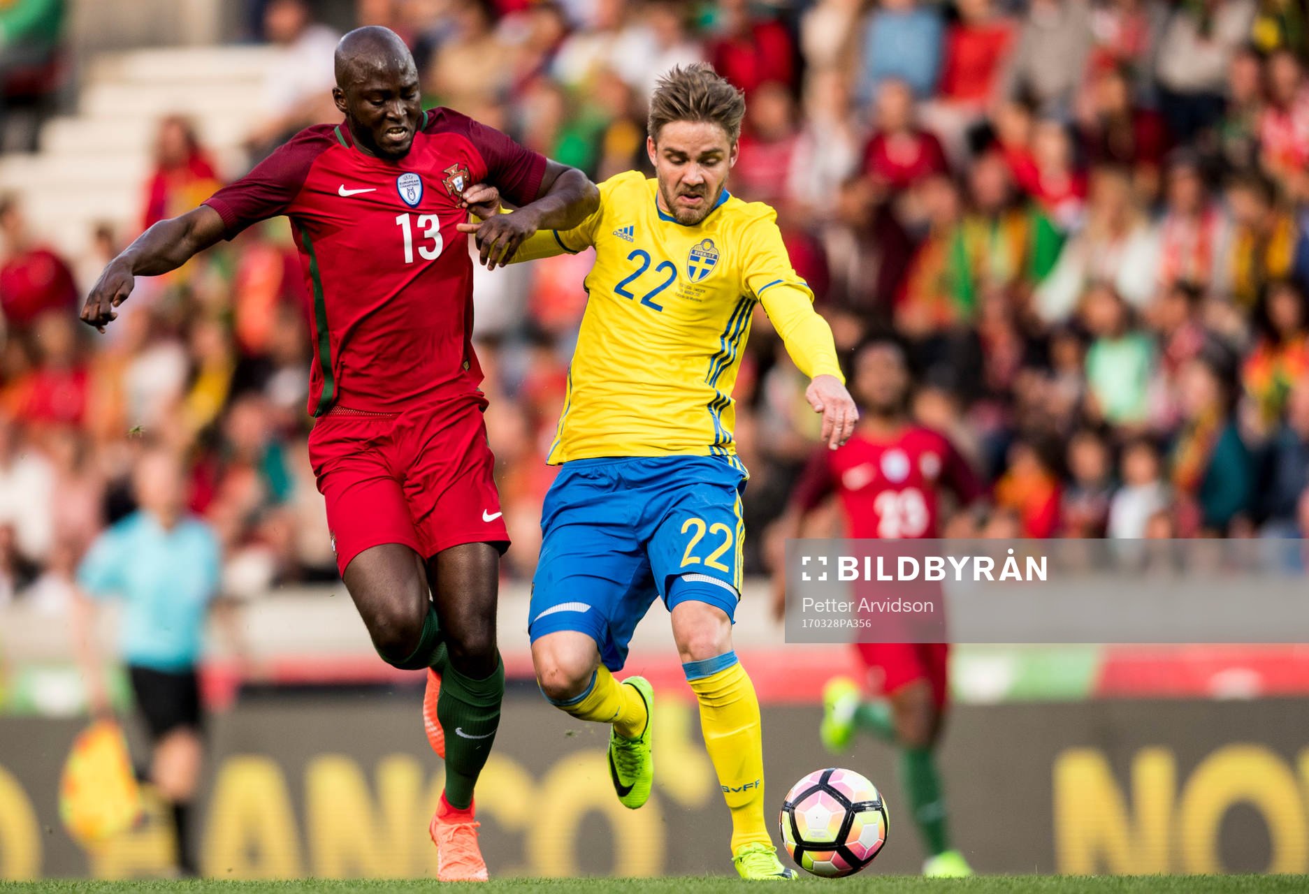Portugals Danilo Pereira och Sveriges Christoffer Nyman