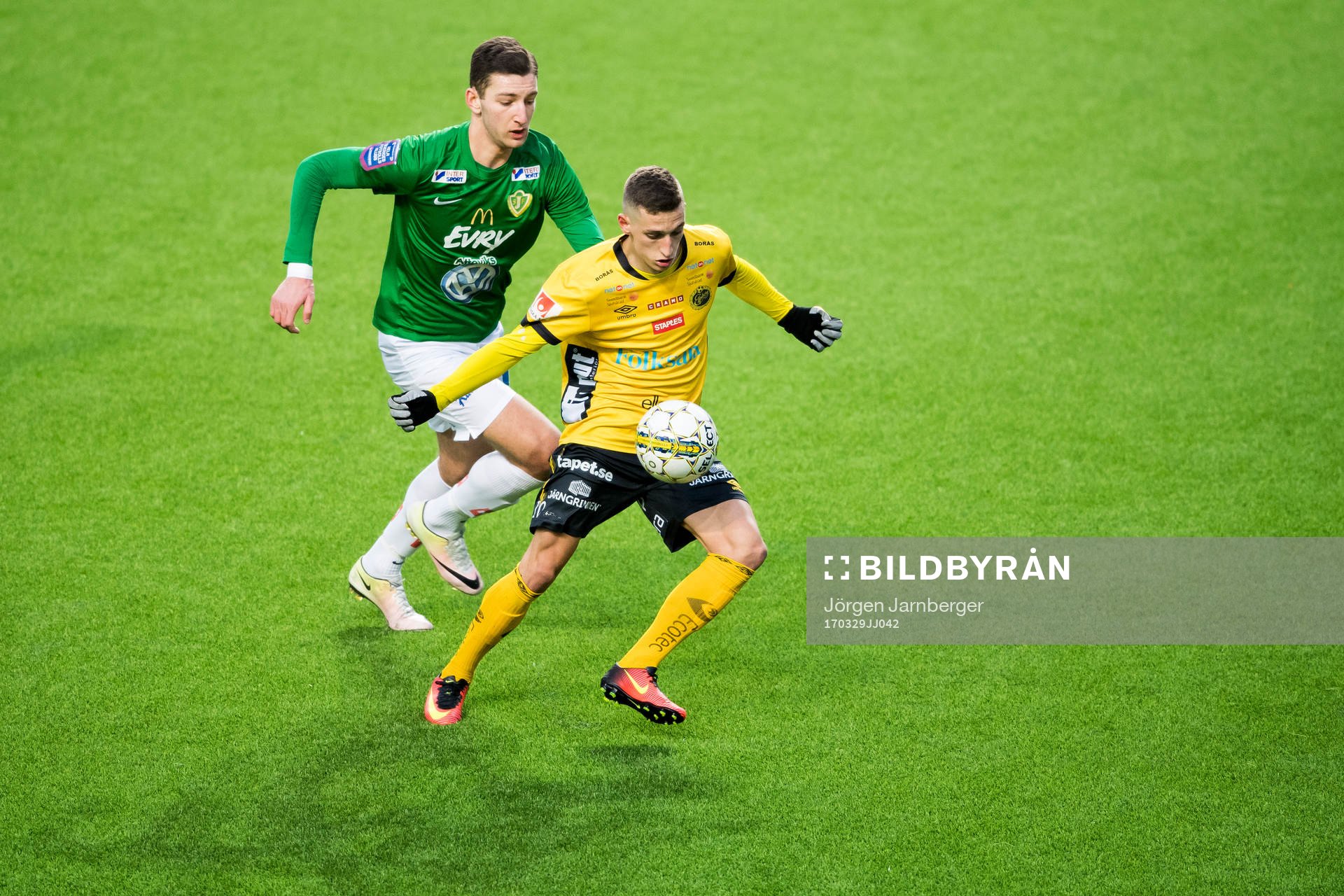Elfsborgs Arian Kabashi och Jönköpings Andreas Kilit