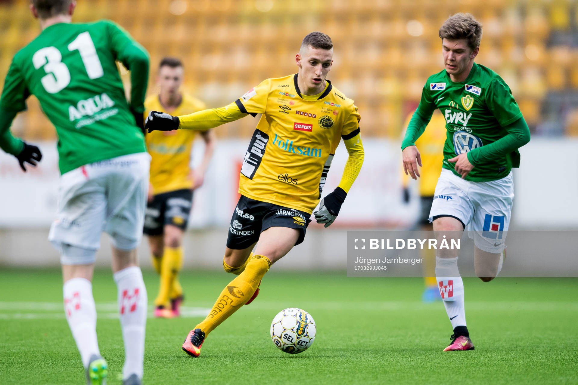 Elfsborgs Arian Kabashi och Jönköpings Adam Fägerhag