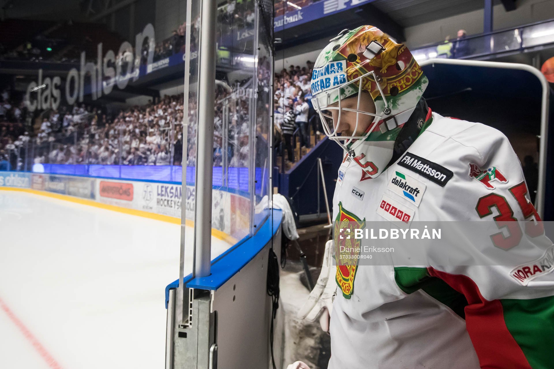 Moras målvakt Christian Engstrand på väg in till 3e