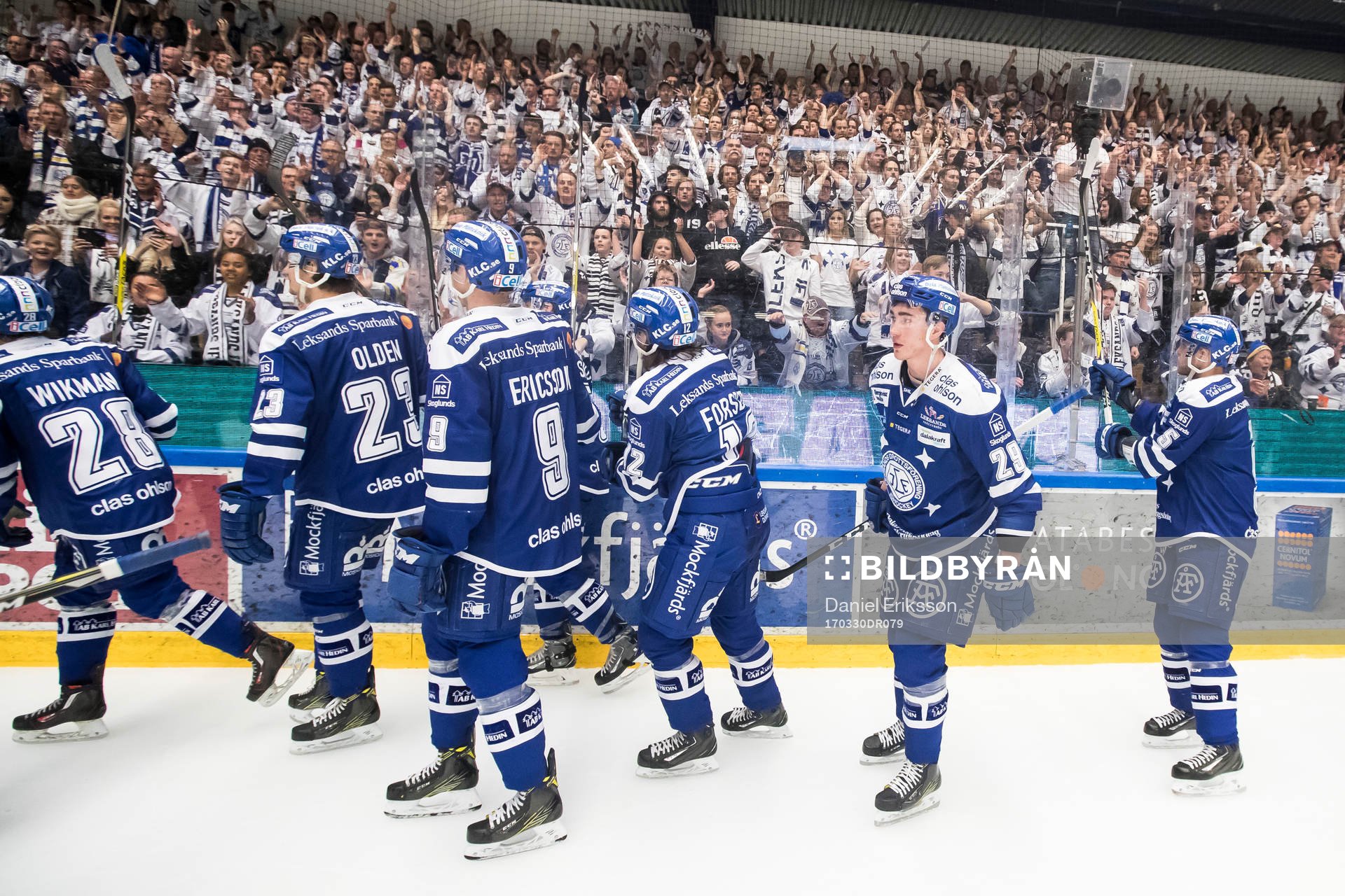 Leksands spelarna jublar