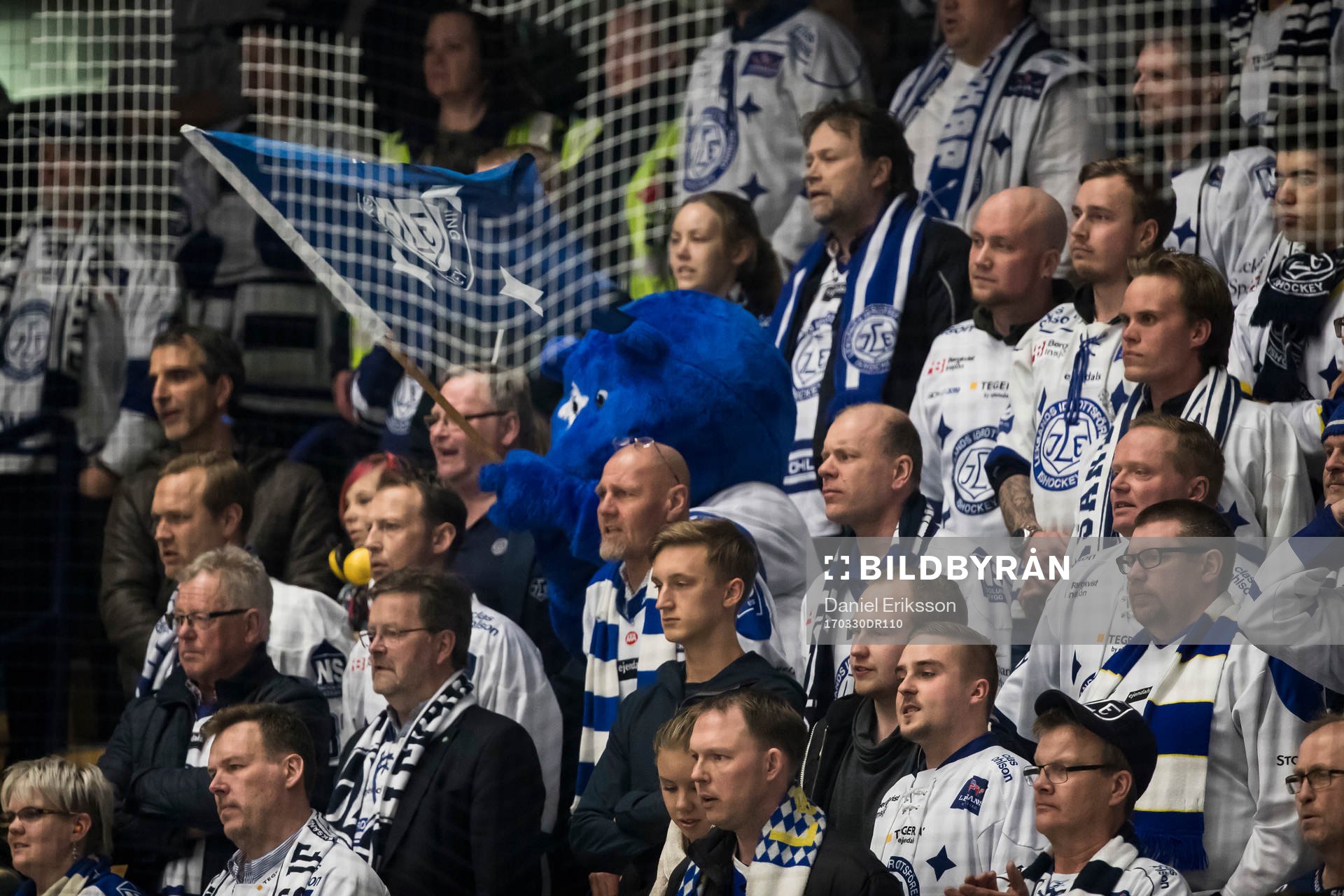 Leksands supporters i ishockeymatchen i direktkvalet till