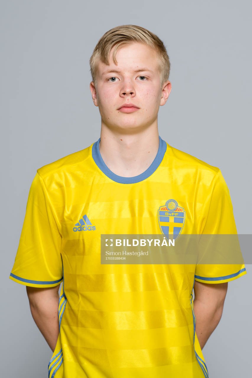 Kevin Liimatainen i P16-landslaget poserar för ett porträtt den 31 mars 2017 i Stockholm.