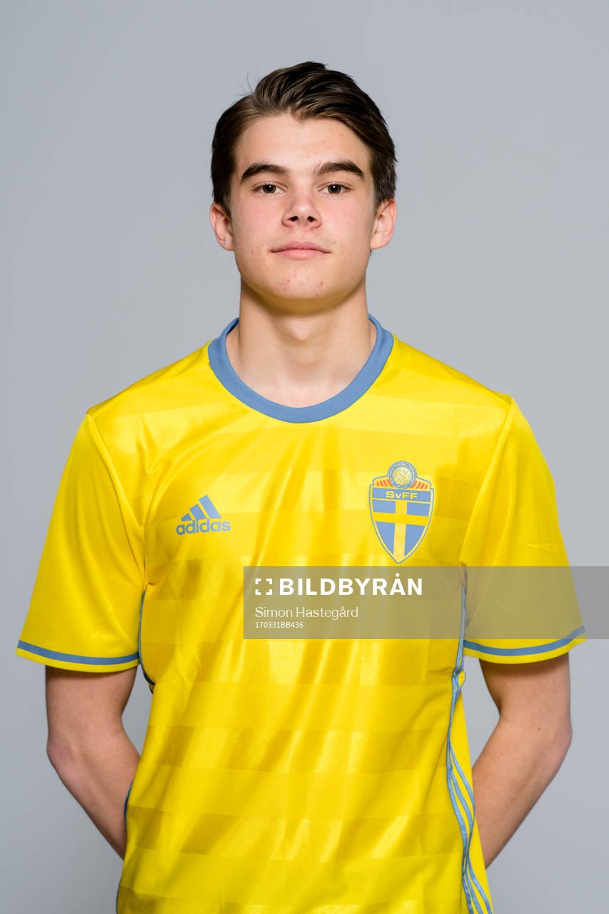 Axel Karlsson i P16-landslaget