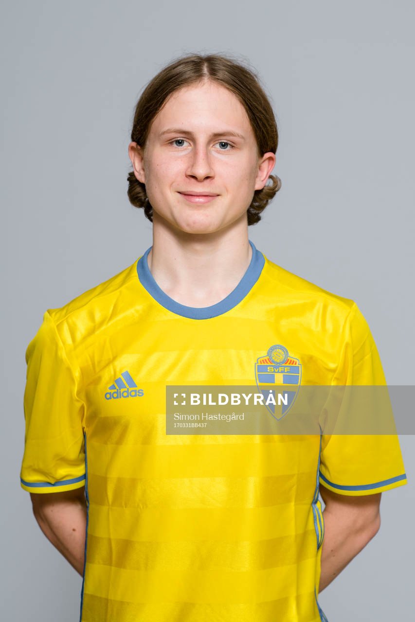 Victor Backman i P16-landslaget