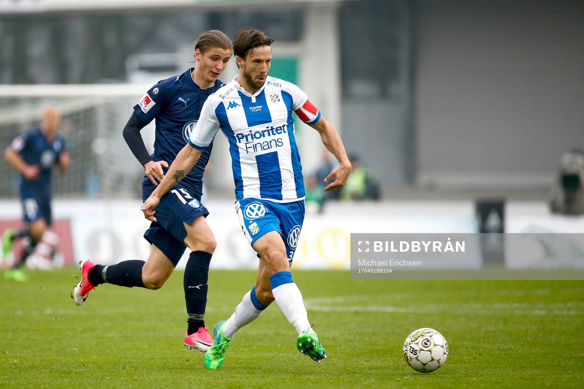 IFK Göteborgs Mattias Bjärsmyr och Malmö FFs Pawel