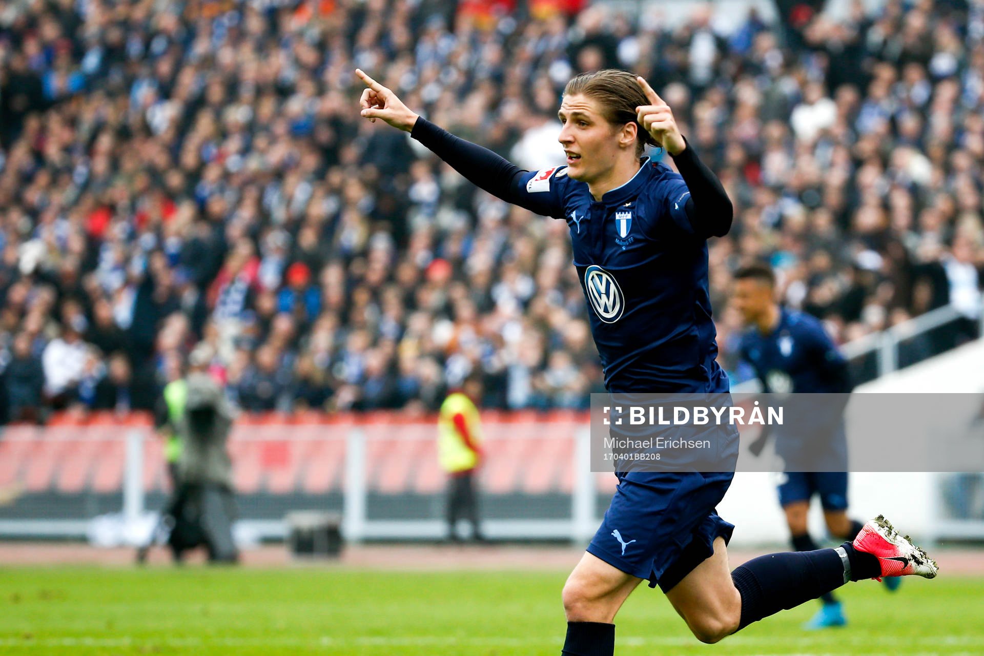 Malmö FFs Pawel Cibicki jublar