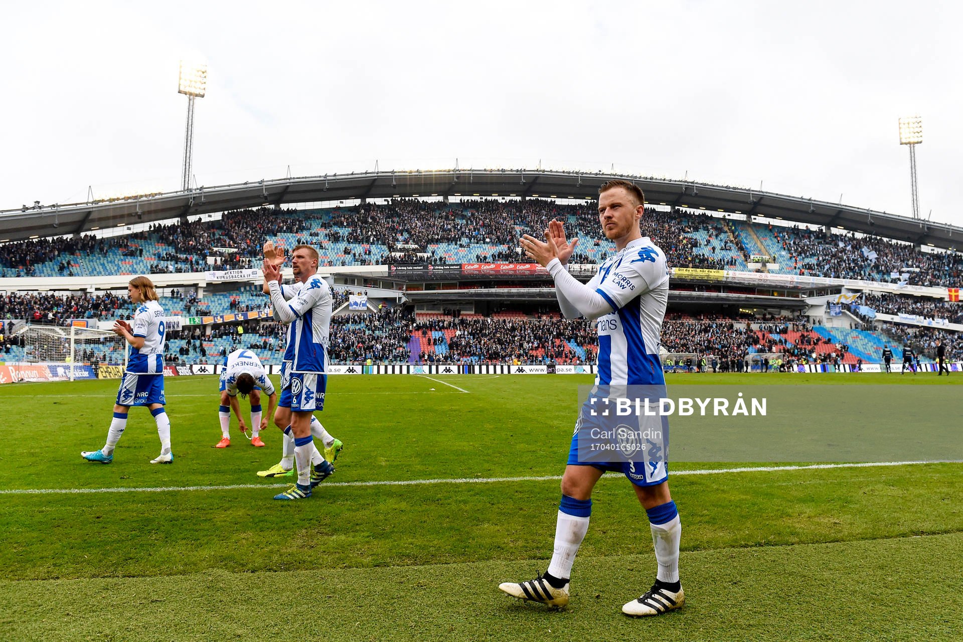 IFK Göteborgs Scott Jamieson tackar publiken