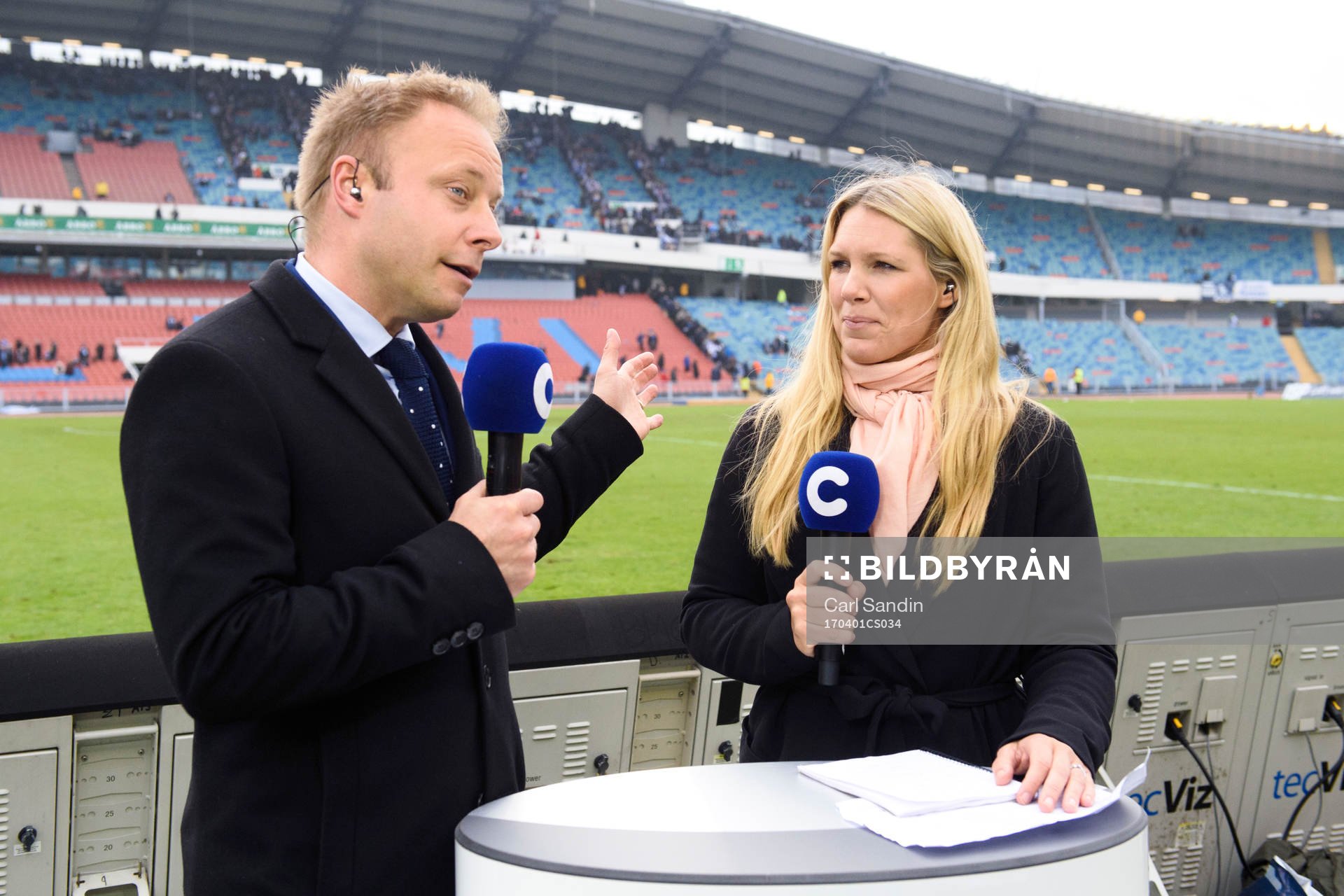 Anders Andersson och Anna Brolin i Cmores studio