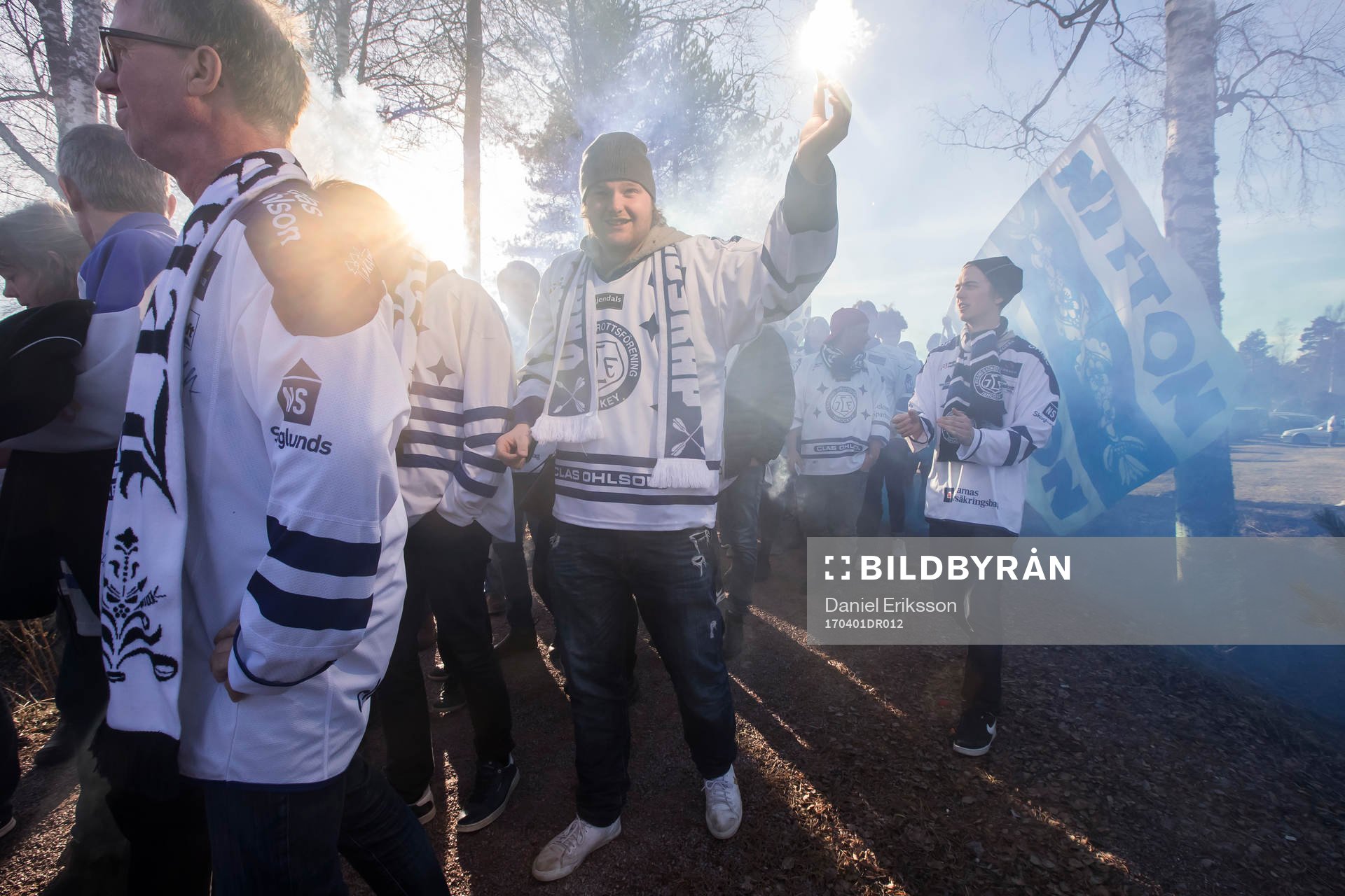 Leksands supporters innan ishockeymatchen i direktkvalet