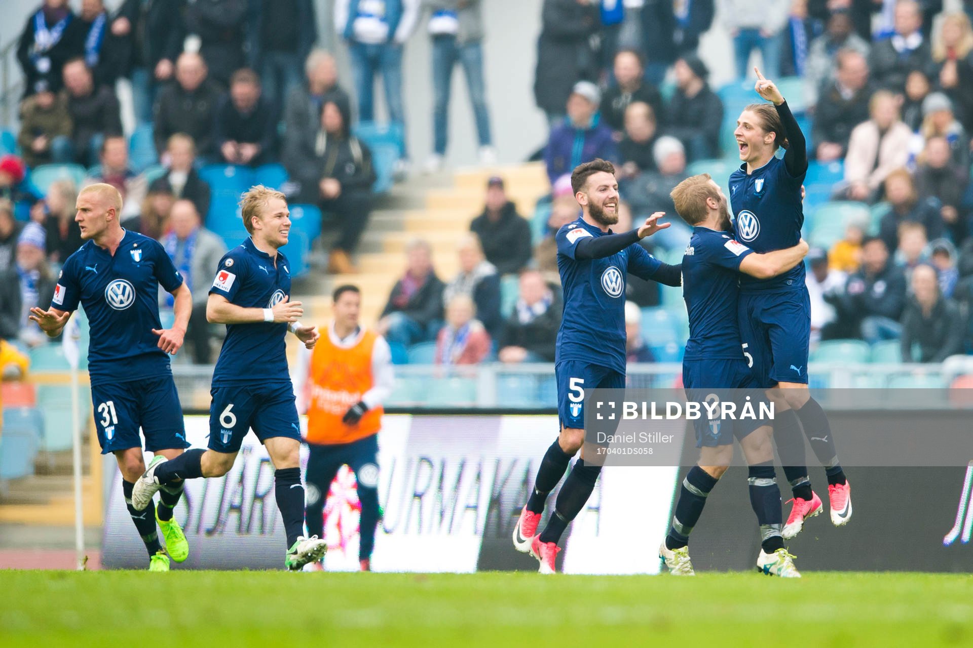 Malmö FFs Pawel Cibicki jublar