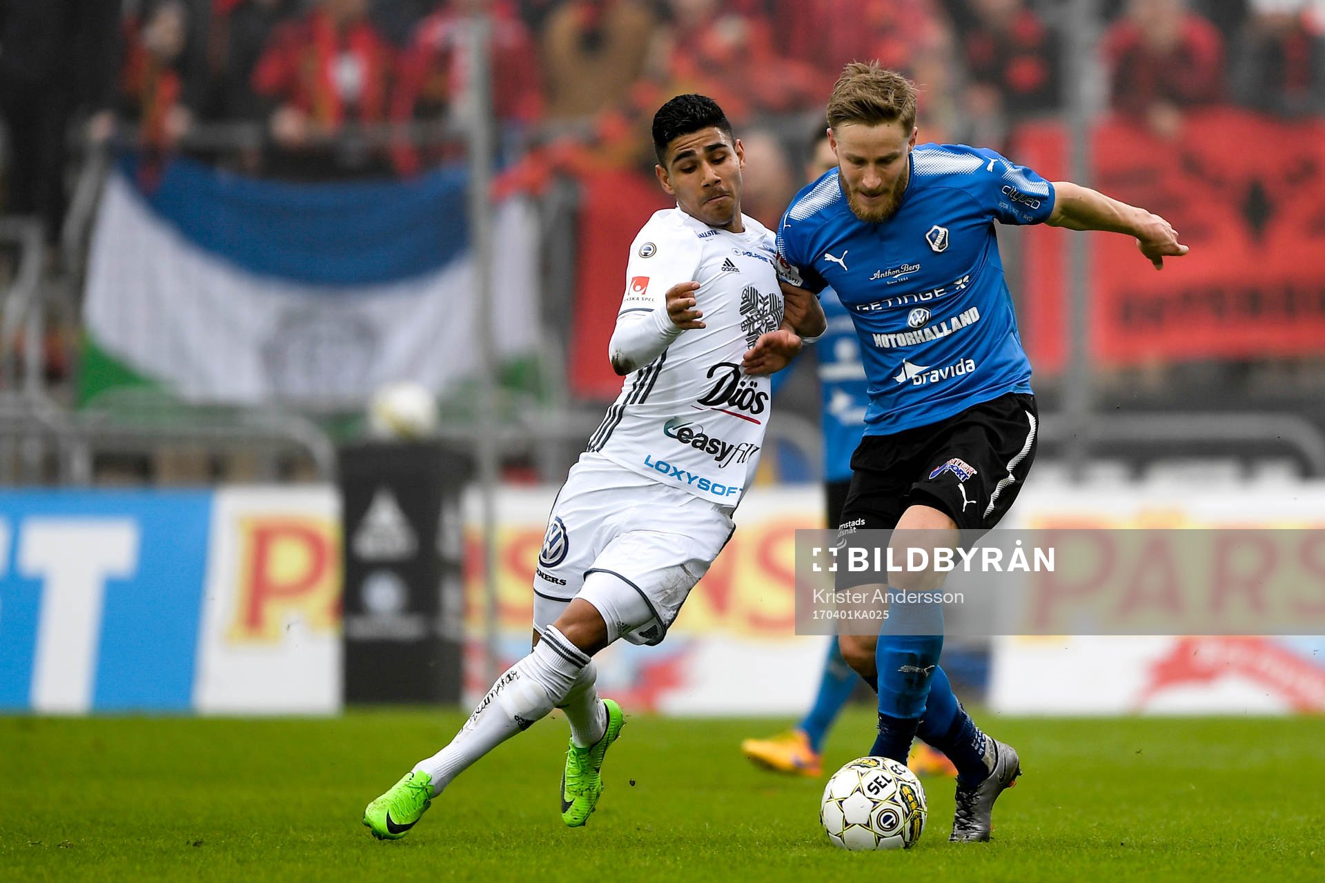 Östersunds Hossam Aiesh och Halmstads Alexander Ruud Tveter
