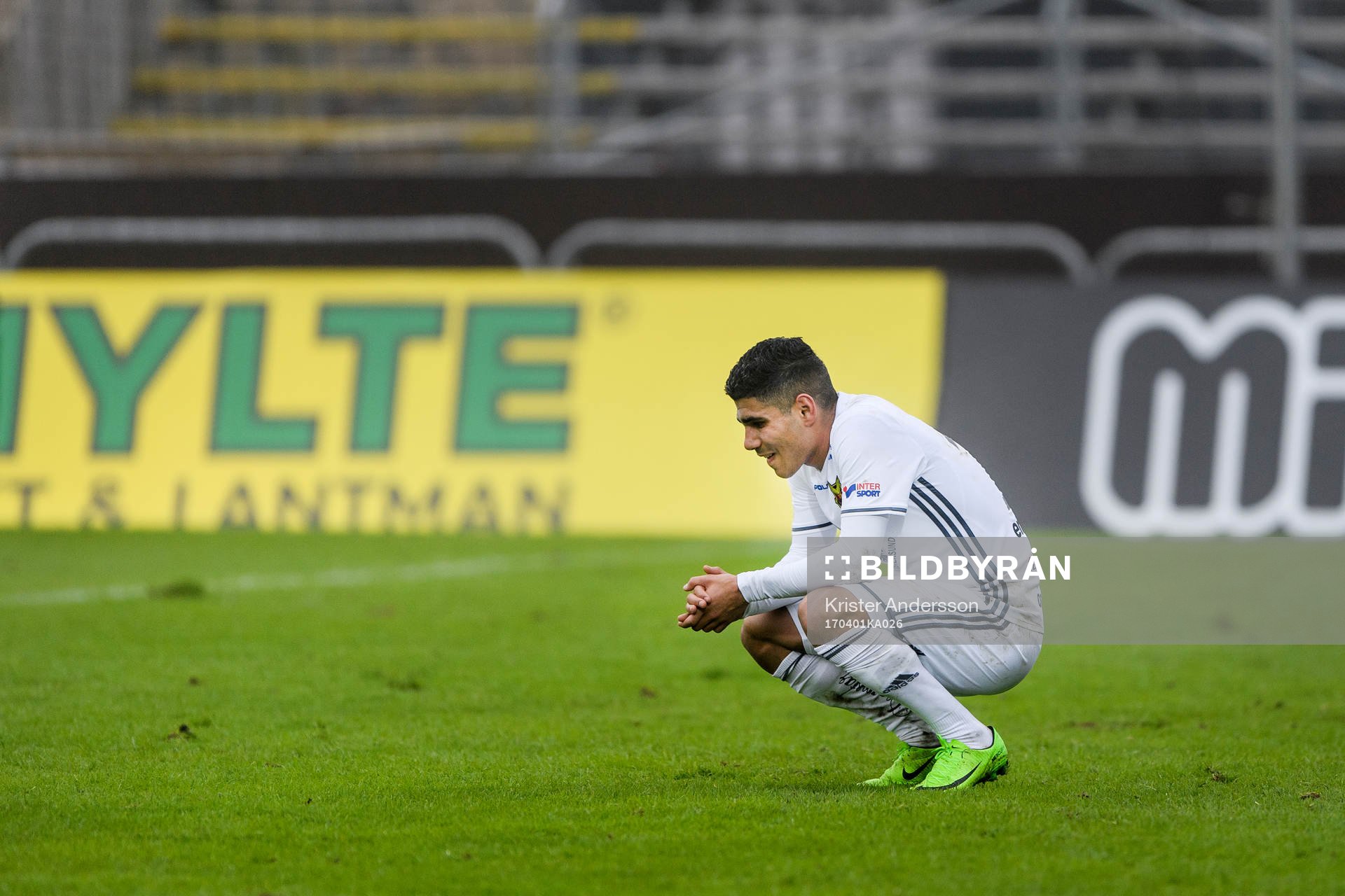 Östersunds Hossam Aiesh deppar