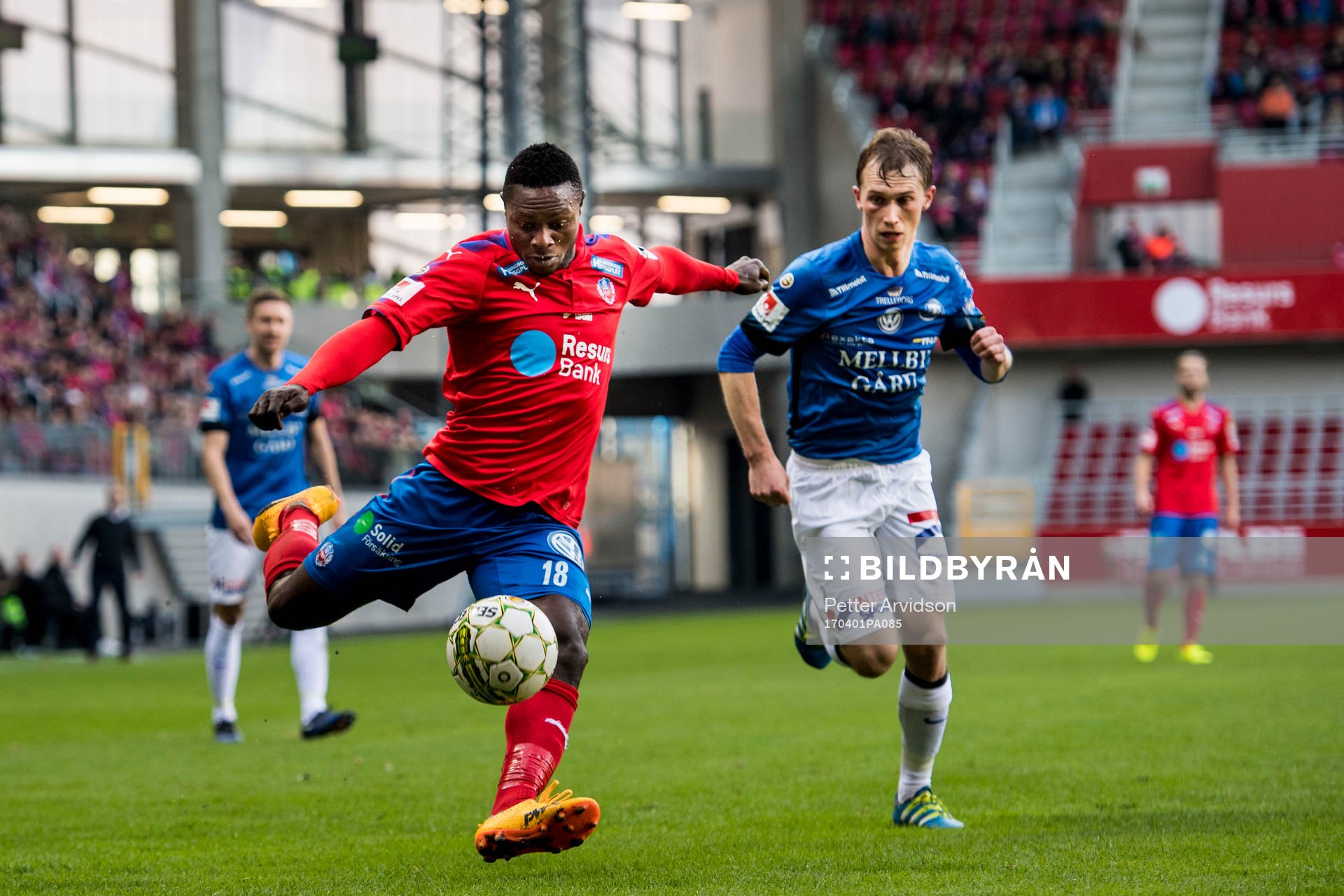 Helsingborgs Oke Akpoveta och Trelleborgs Albin Nilsson