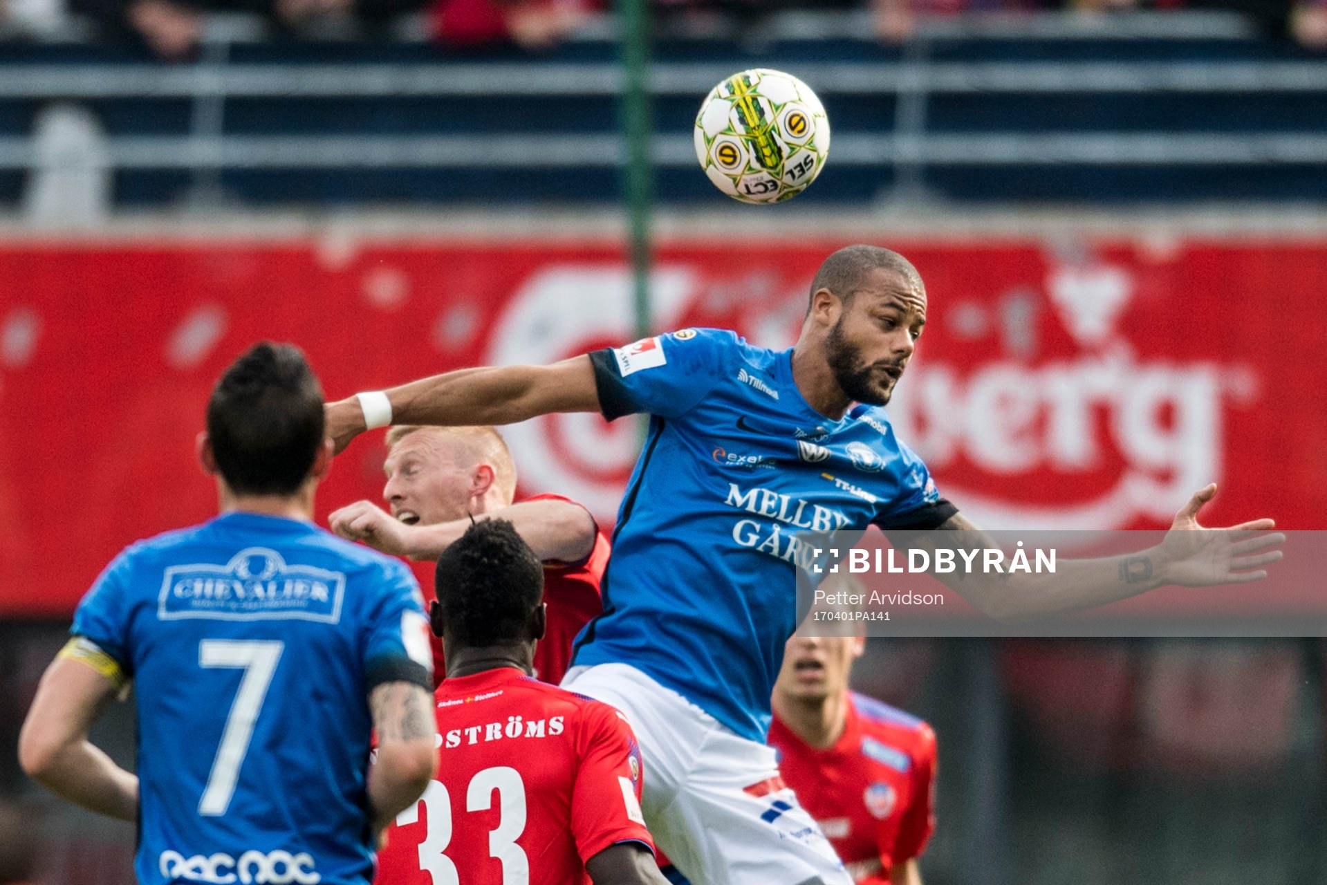Trelleborgs Salif Camara Jönsson och Helsingborgs Peter