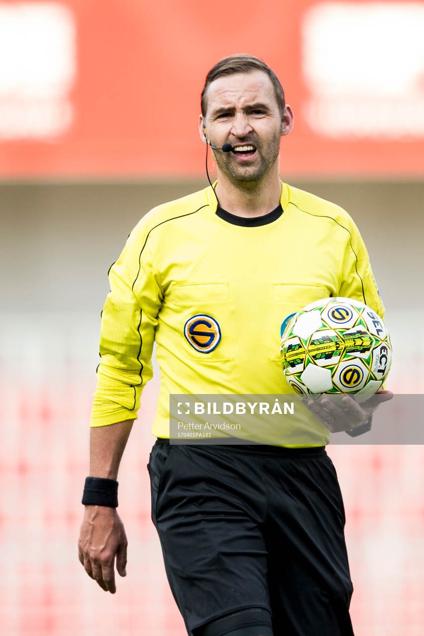 Domare Jim Petersson