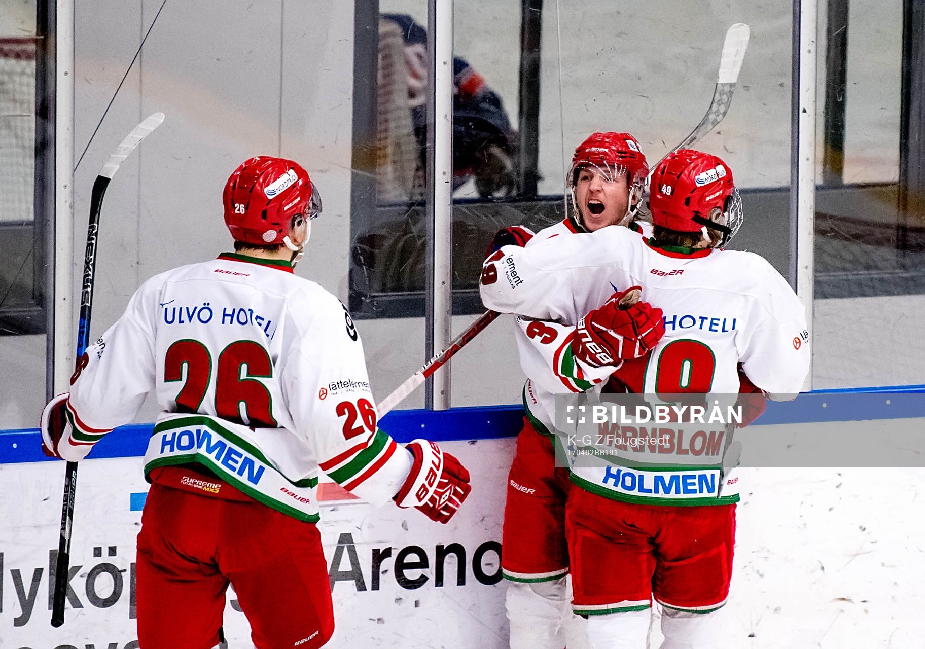 Modos William Eriksson jublar