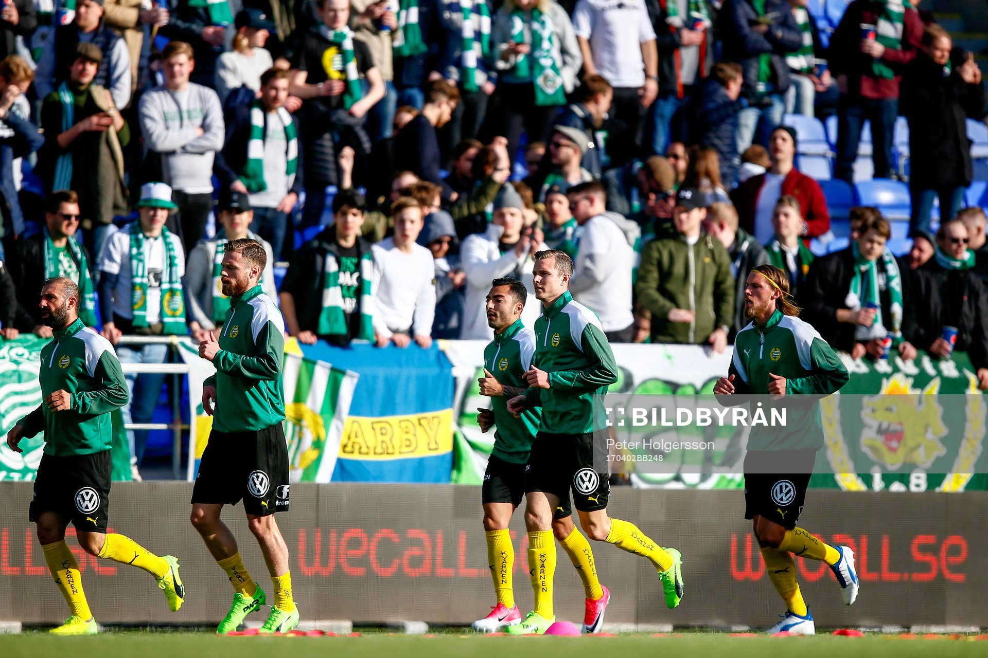 Hammarby spelare värmer upp