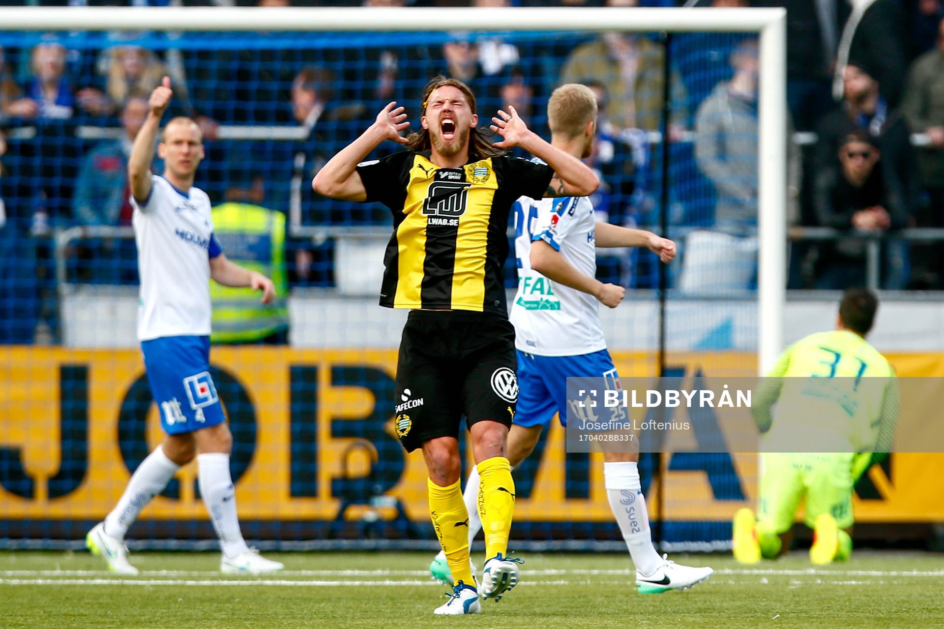 Hammarbys Björn Paulsen reagerar