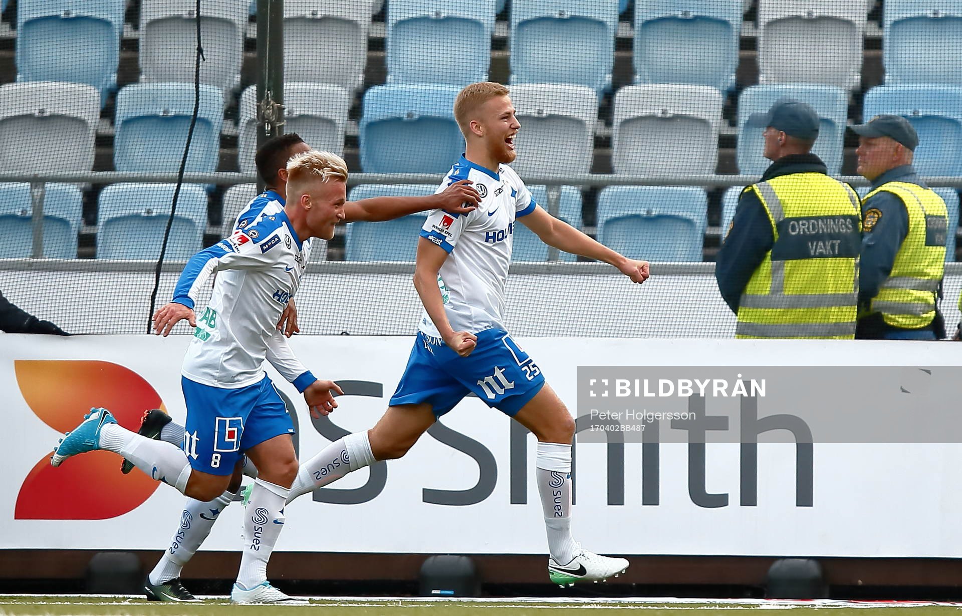 Norrköpings Filip Dagerstål jublar