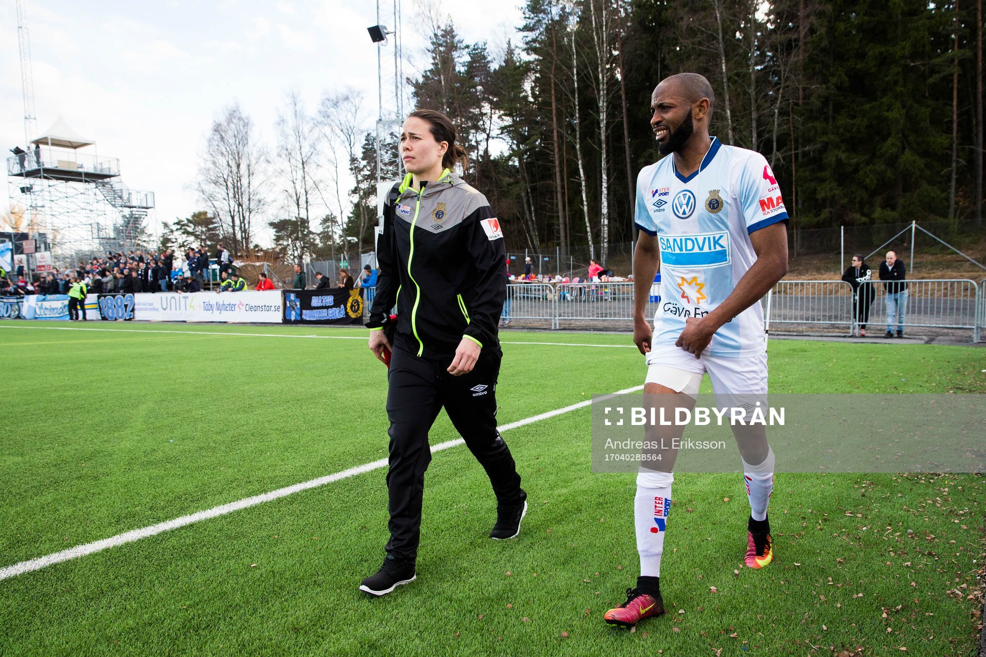 Gefles René Makondele Muzola kliver av skadad