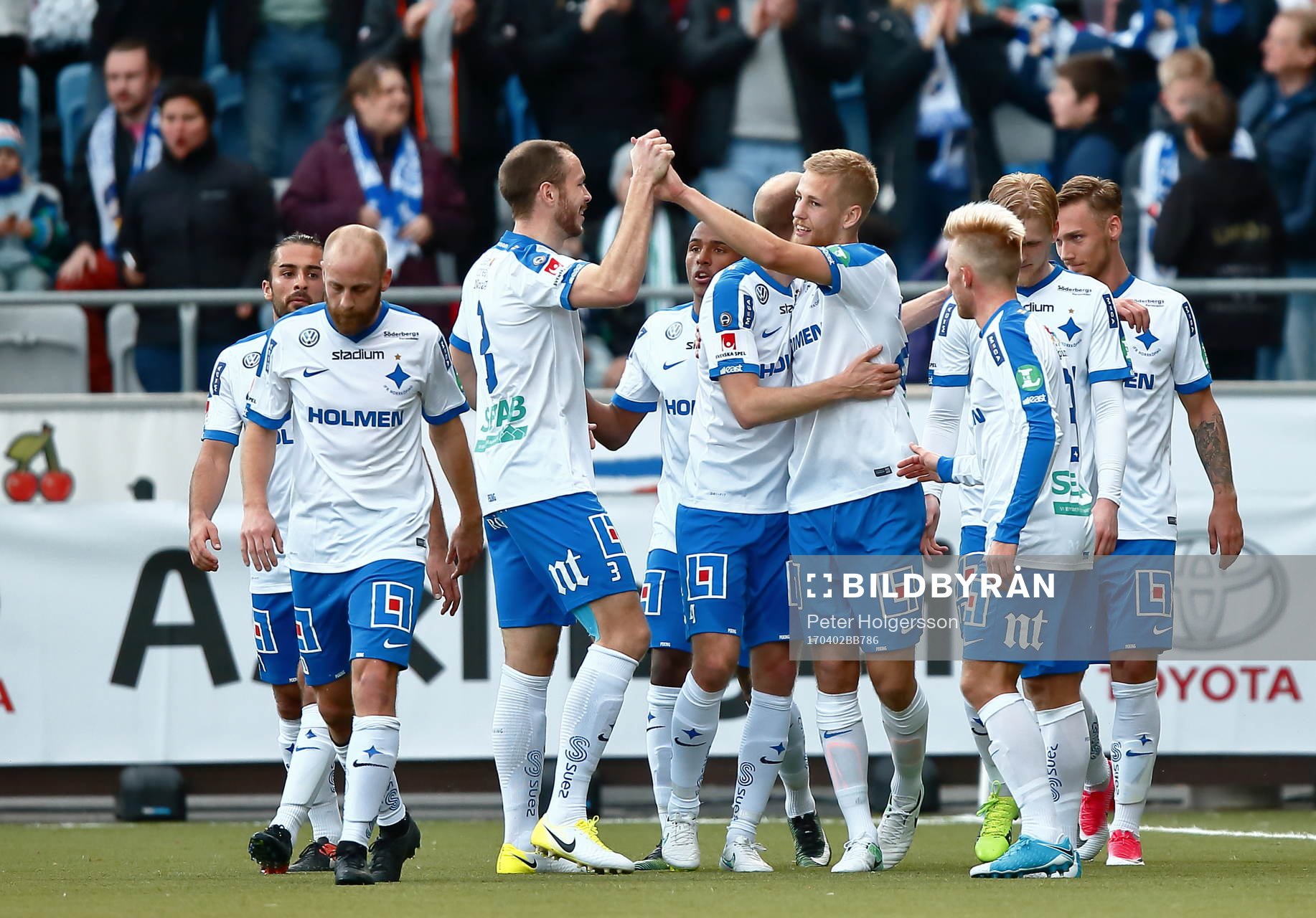 Norrköpings spelare jublar