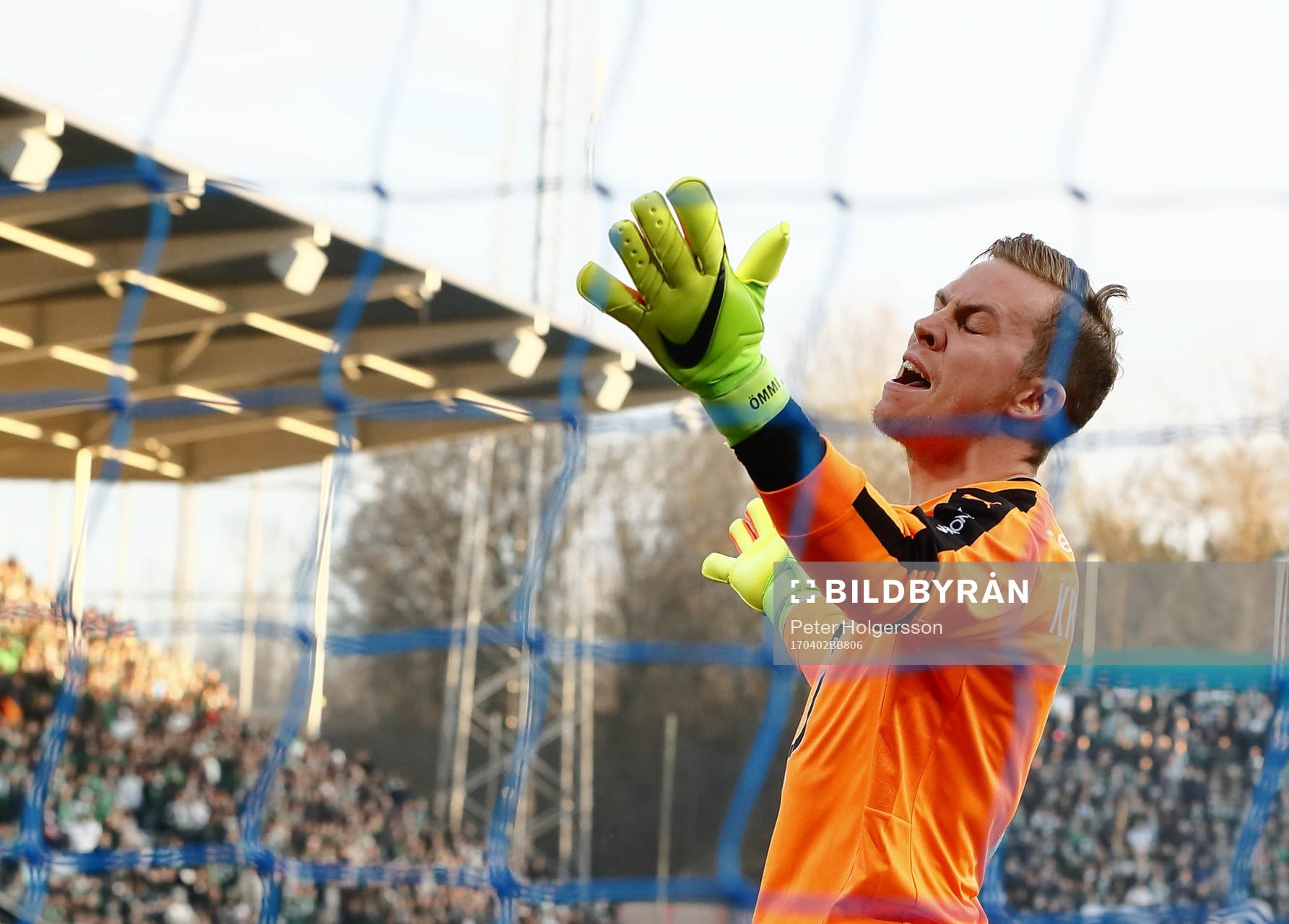 Hammarbys målvakt Ögmundur Kristinsson deppar
