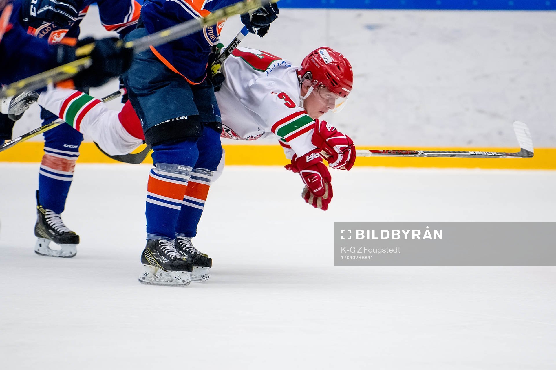 MODOs Jesper Sellgren flyger fram