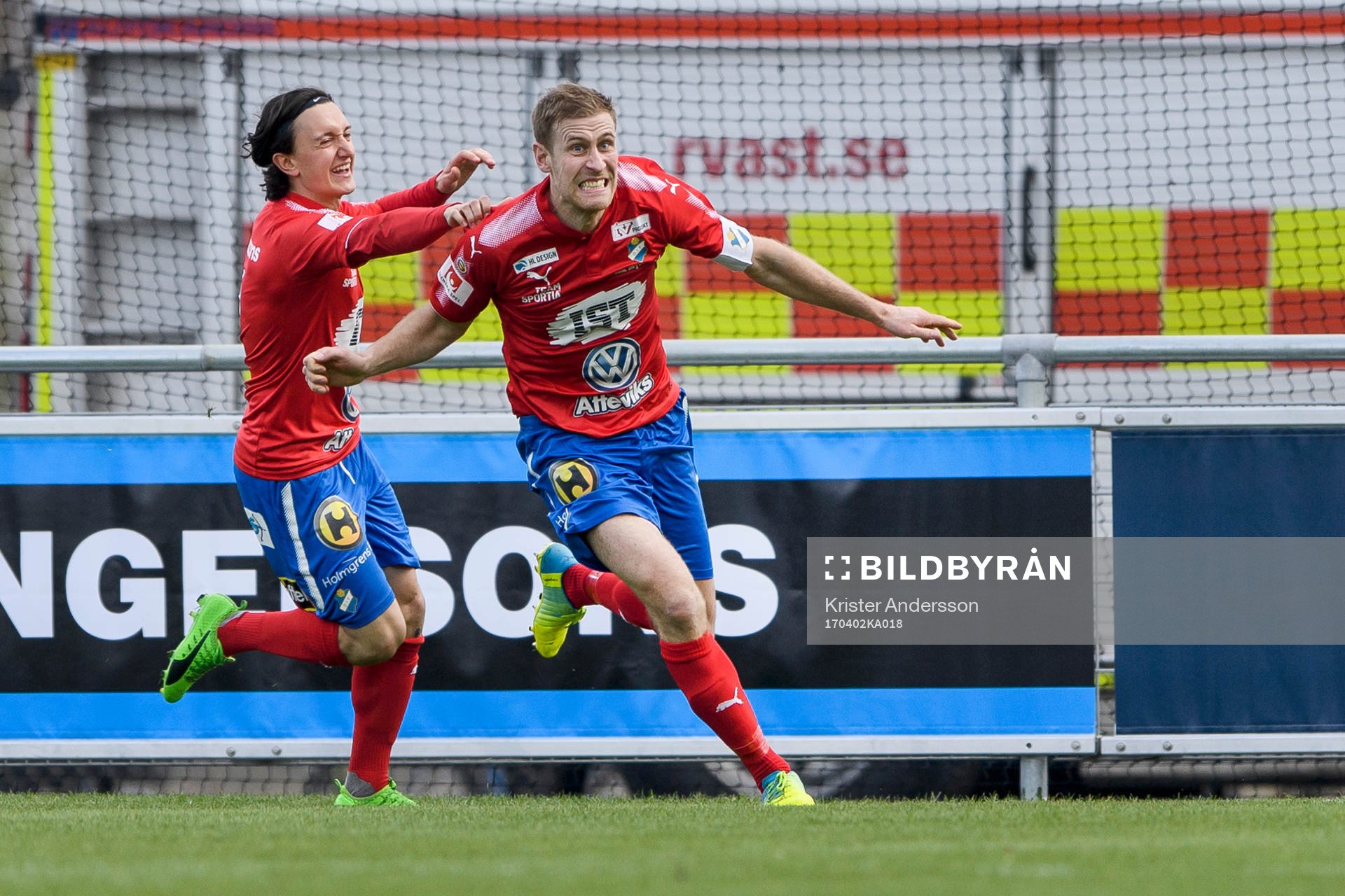 Östers Mario Vasilj gör 0-1 och jublar
