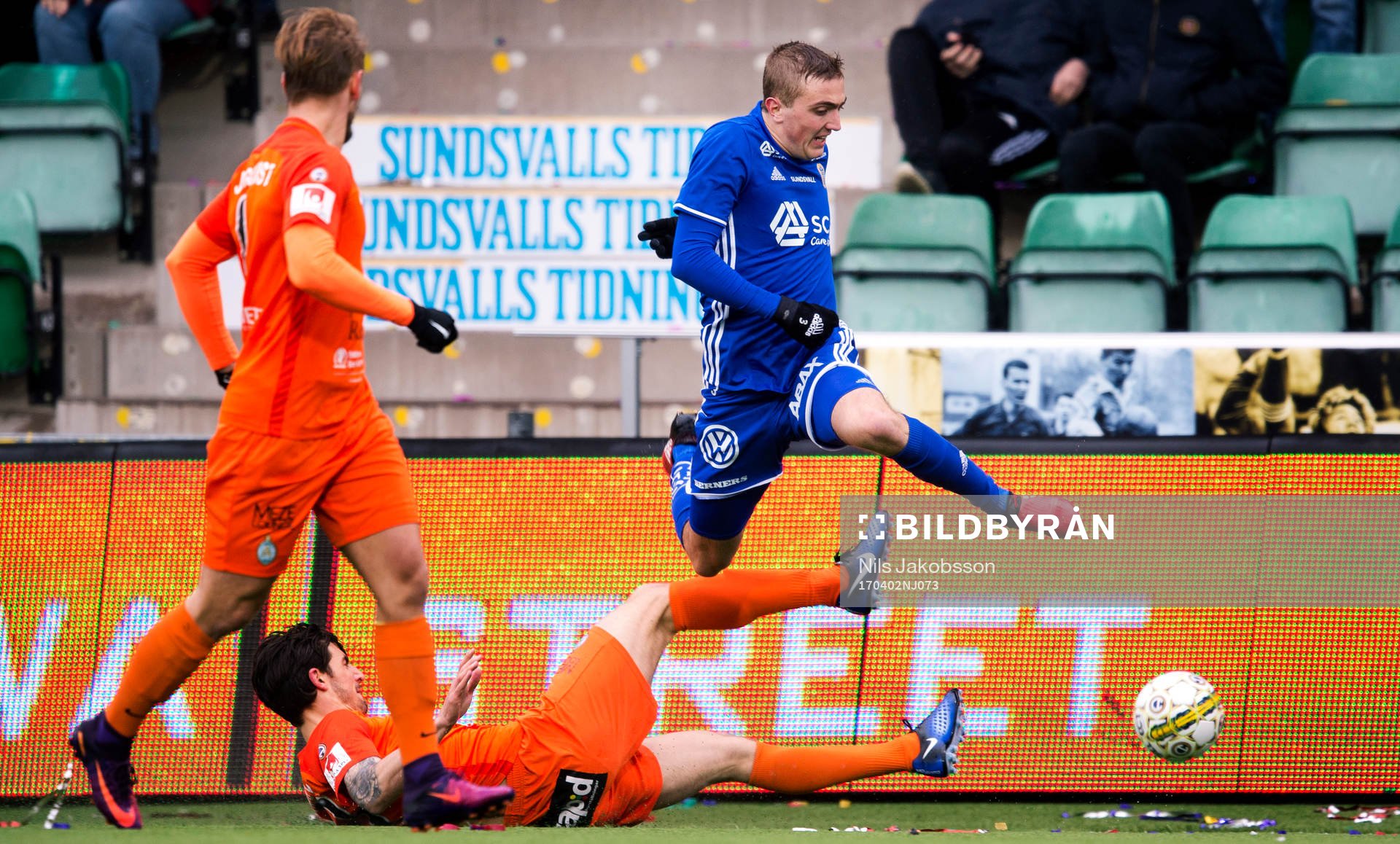 AFC Eskilstunas Thomas Piermayr och Sundsvalls Dennis Olsson