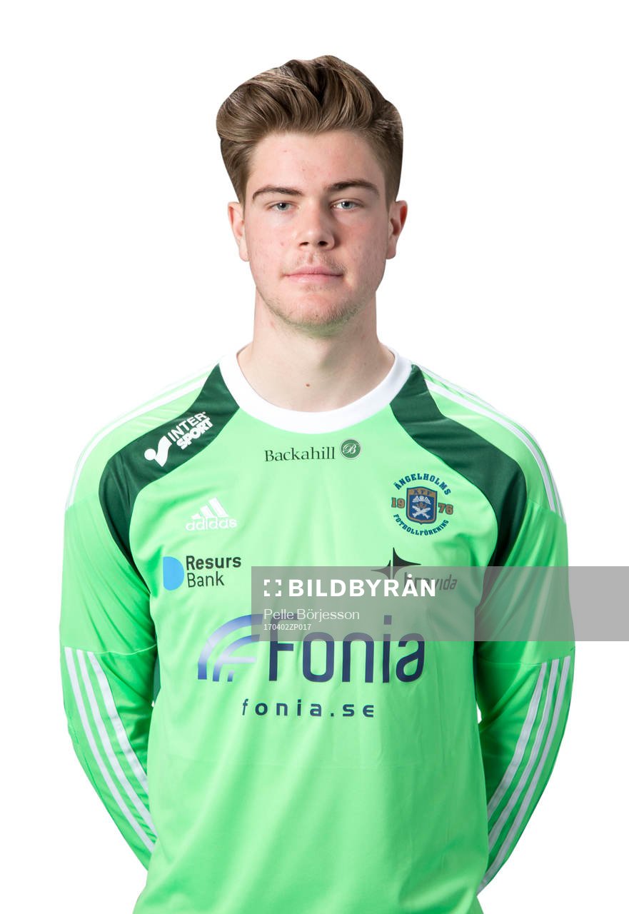 Ängelholms Målvakt Robin Streifert poserar för ett porträtt den 2 april 2017 i Ängelholm.