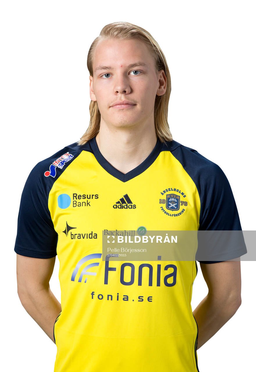 Ängelholms Alexander Schönbeck poserar för ett porträtt den 2 april 2017 i Ängelholm.