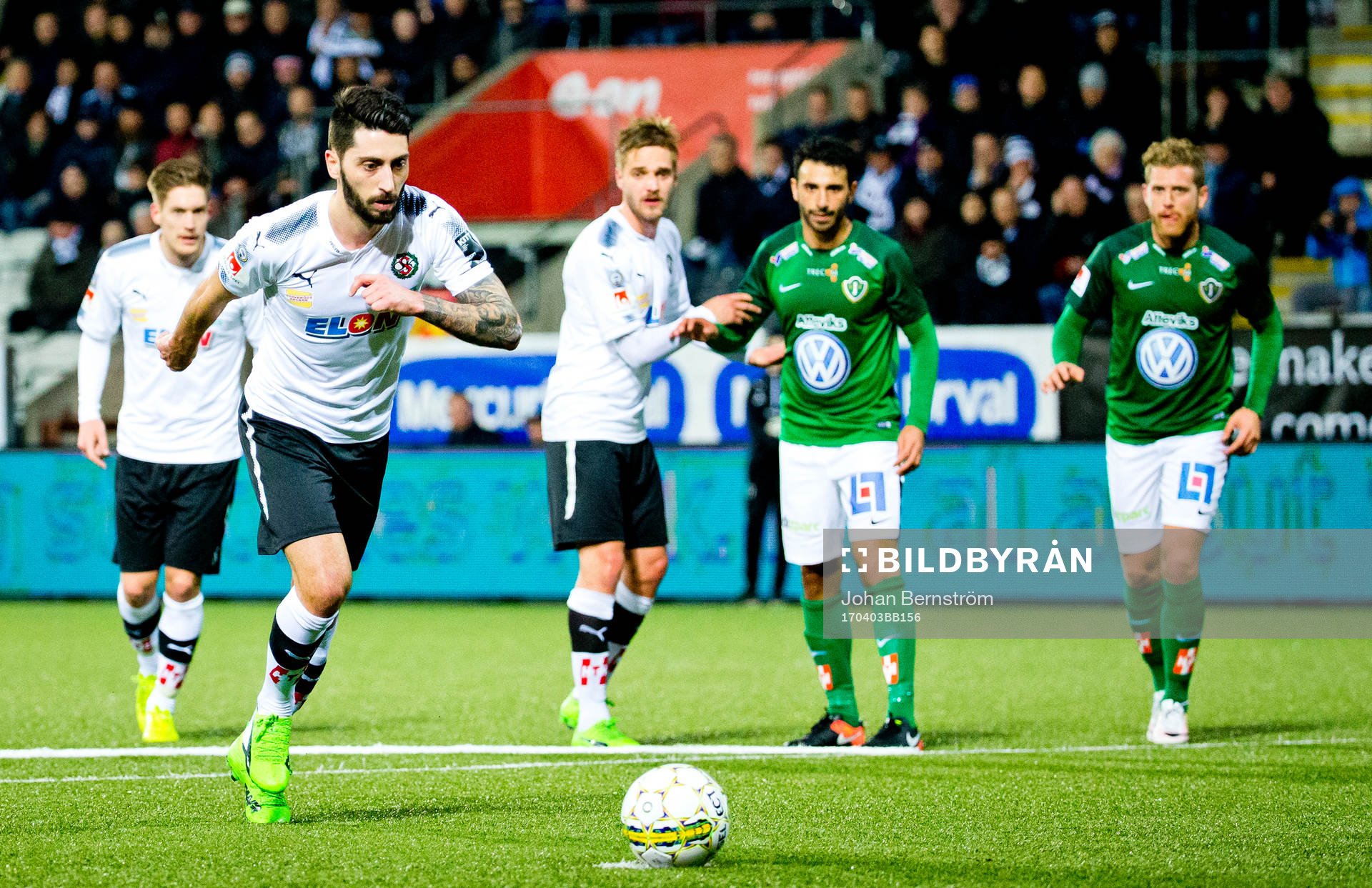 Örebros Nahir Besara gör 2-1 på straff