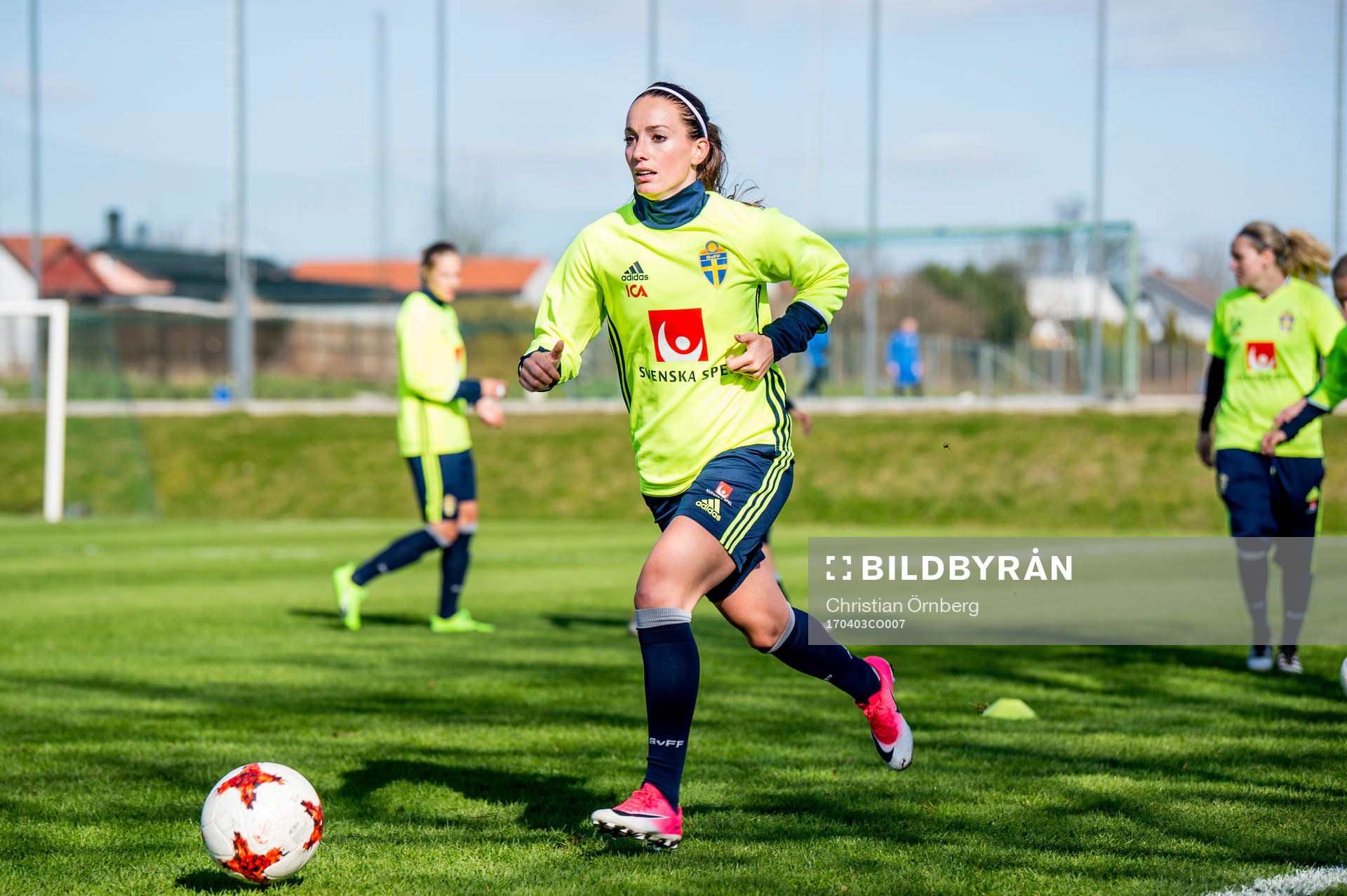Kosovare Asllani