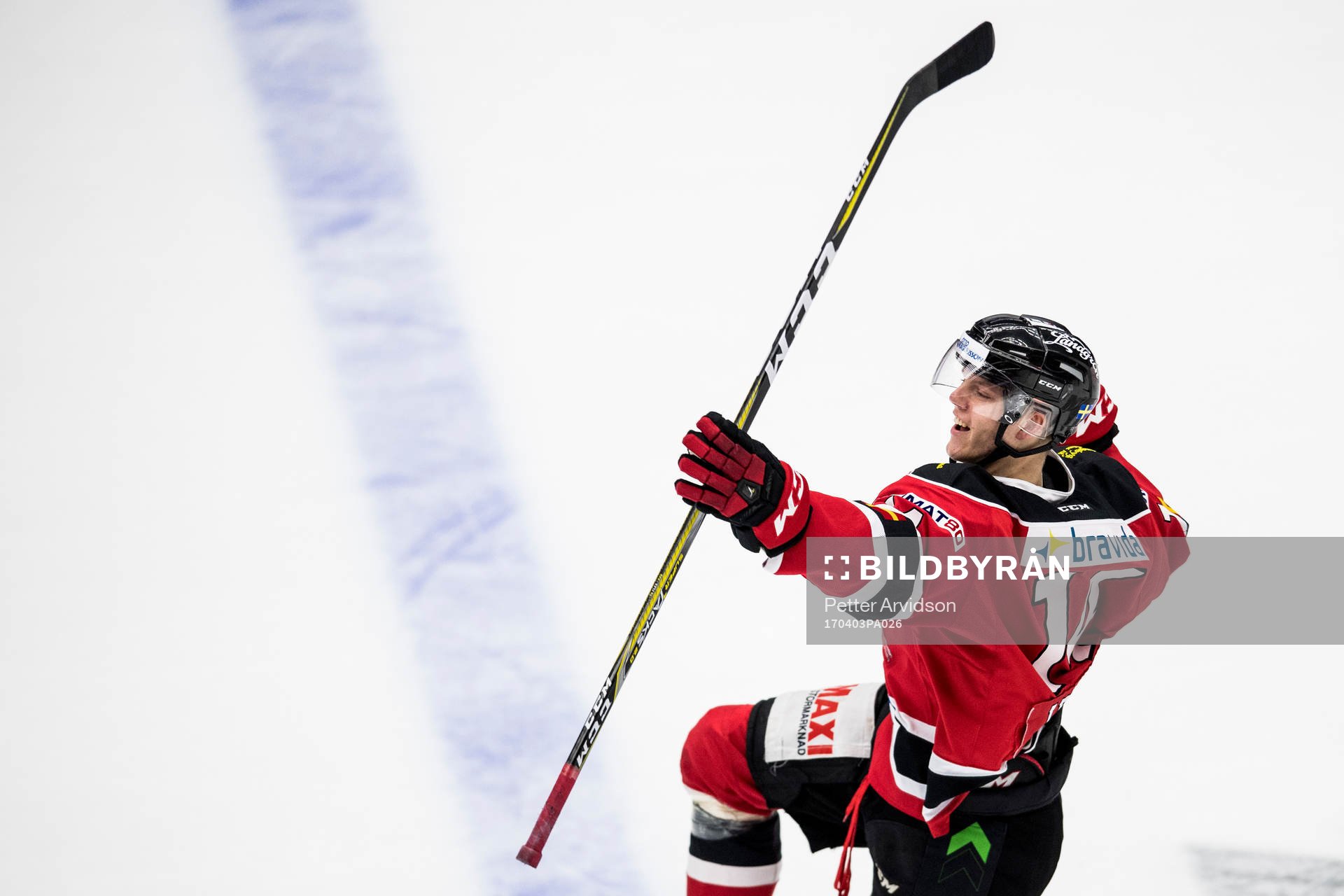 Malmö Redhawks Carl-Johan Lerby jublar