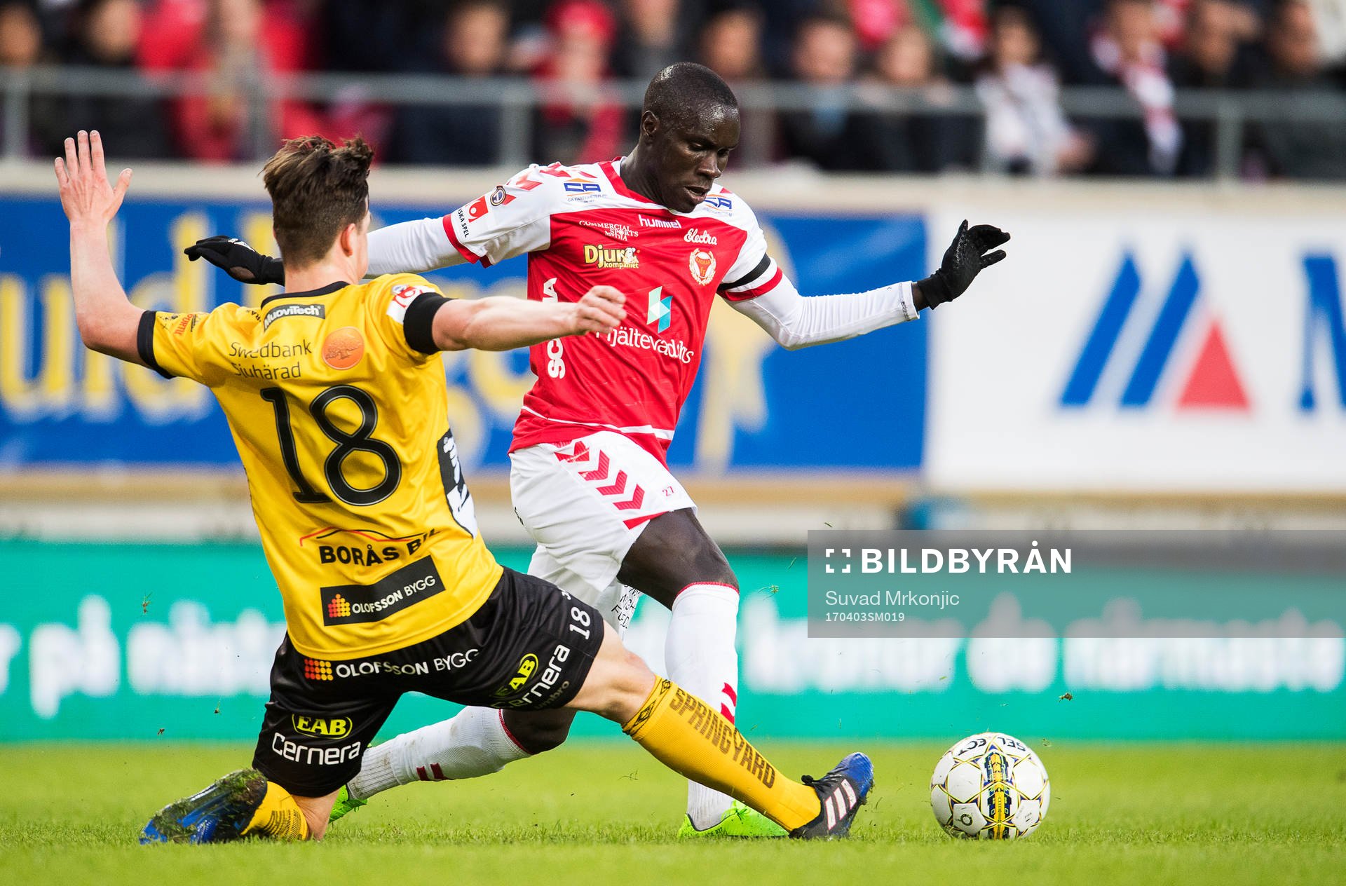 Elfsborgs Simon Olsson och Kalmars Papa Alioune Diouf