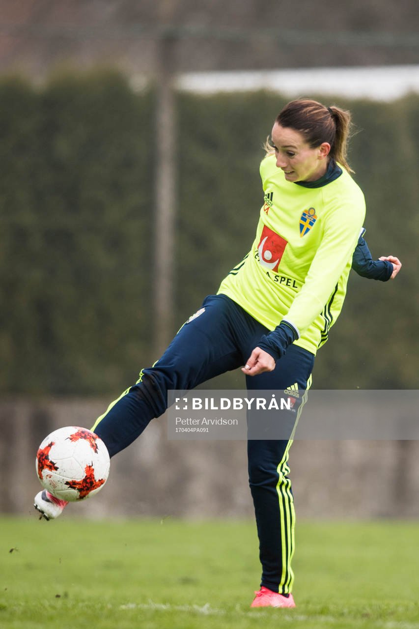 Kosovare Asllani