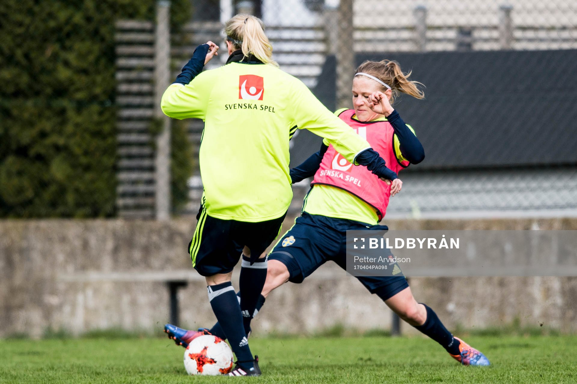 Katrin Schmidt och Lisa Dahlkvist
