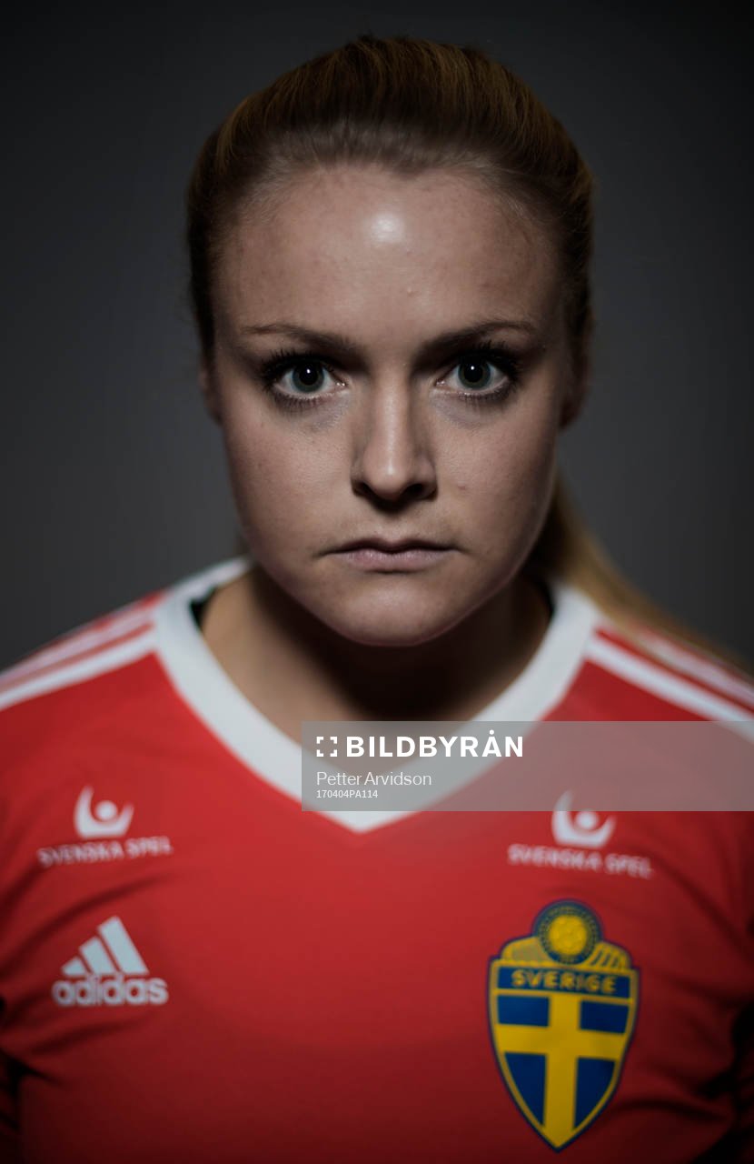 Hilda Carlén, målvakt i Sveriges damlandslag i fotboll