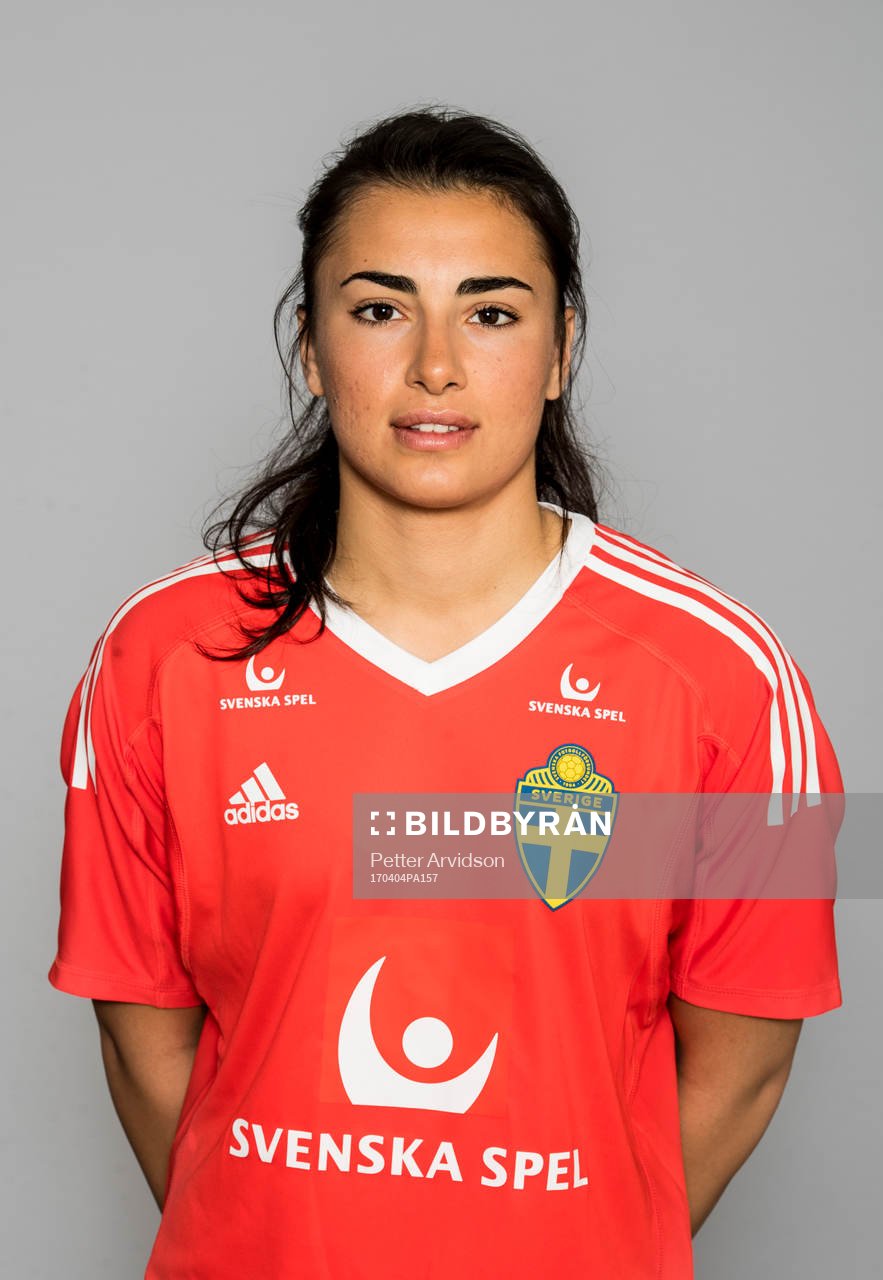Zecira Musovic , målvakt i Sveriges damlandslag i fotboll