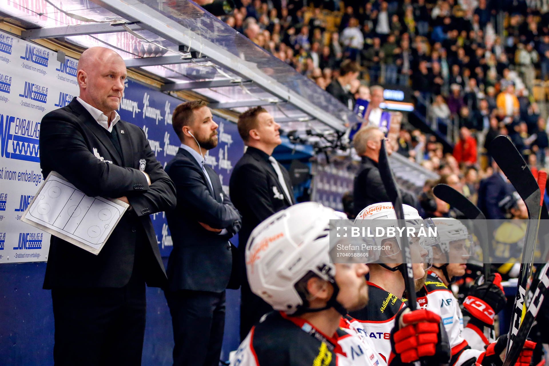 Malmö Redhawks tränare Peter Andersson deppar