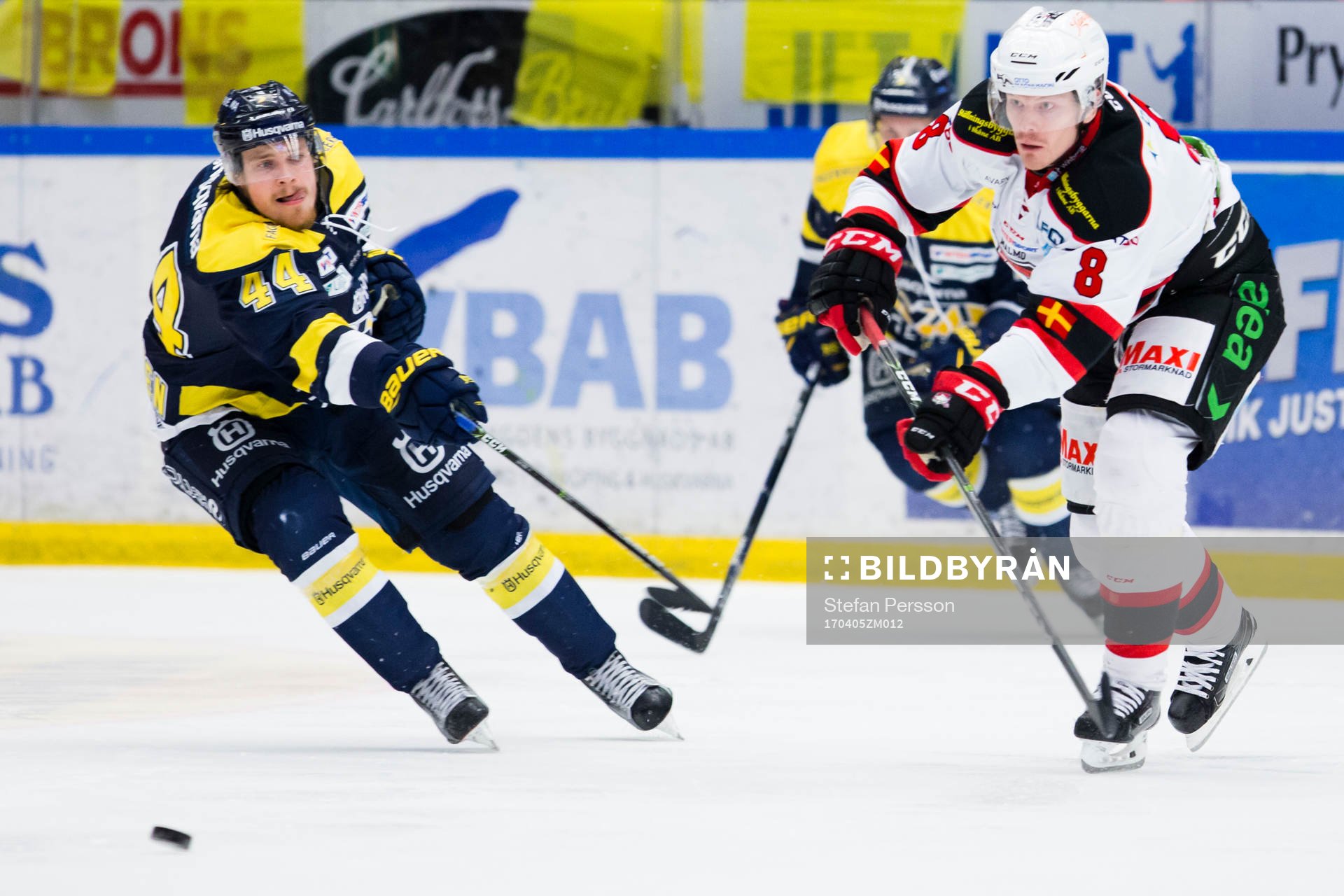 s Mikko Lehtonen mot Malmö Redhawks Lars Bryggman